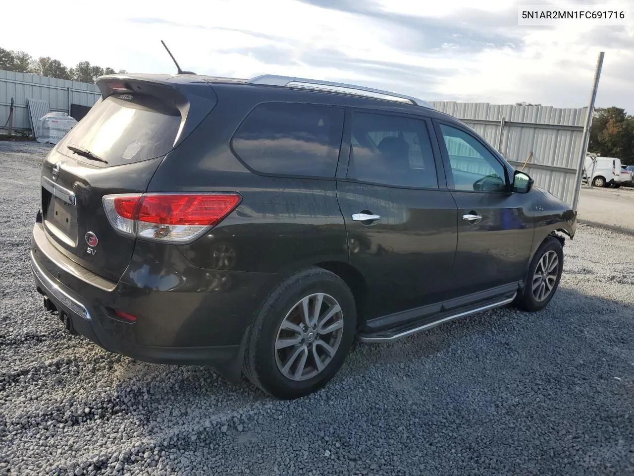 2015 Nissan Pathfinder S VIN: 5N1AR2MN1FC691716 Lot: 76751414