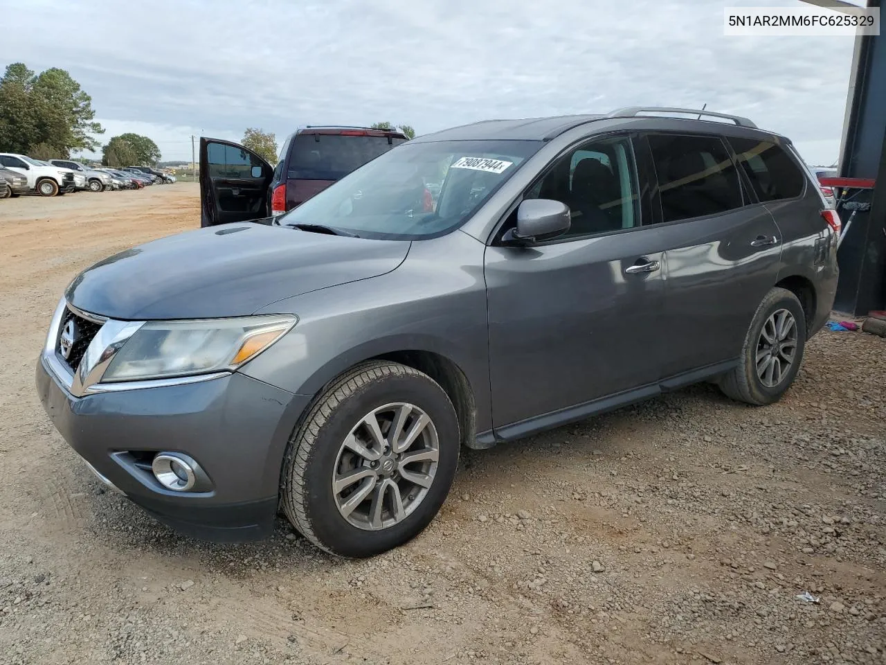 2015 Nissan Pathfinder S VIN: 5N1AR2MM6FC625329 Lot: 79087944