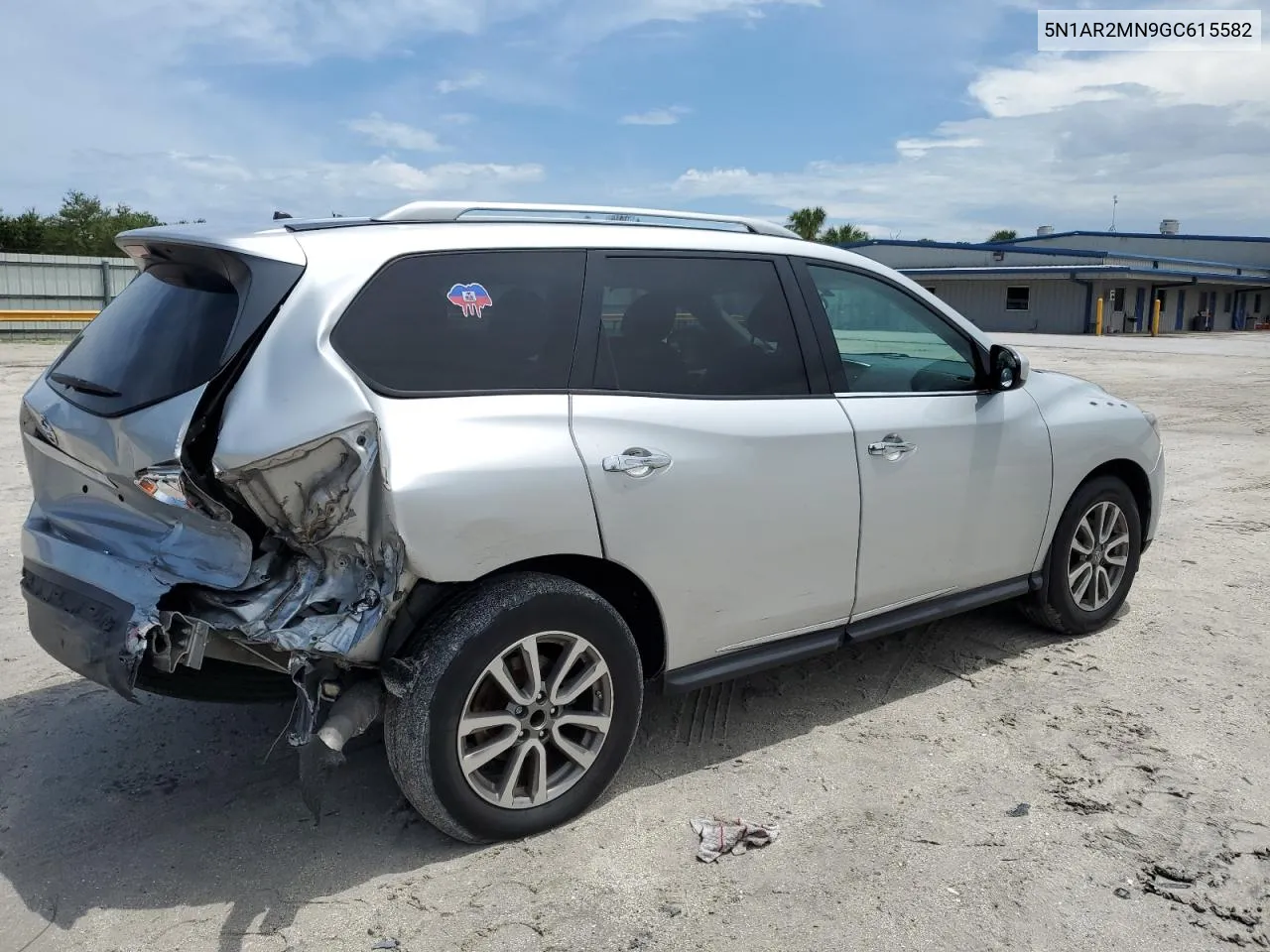 2016 Nissan Pathfinder S VIN: 5N1AR2MN9GC615582 Lot: 66572064