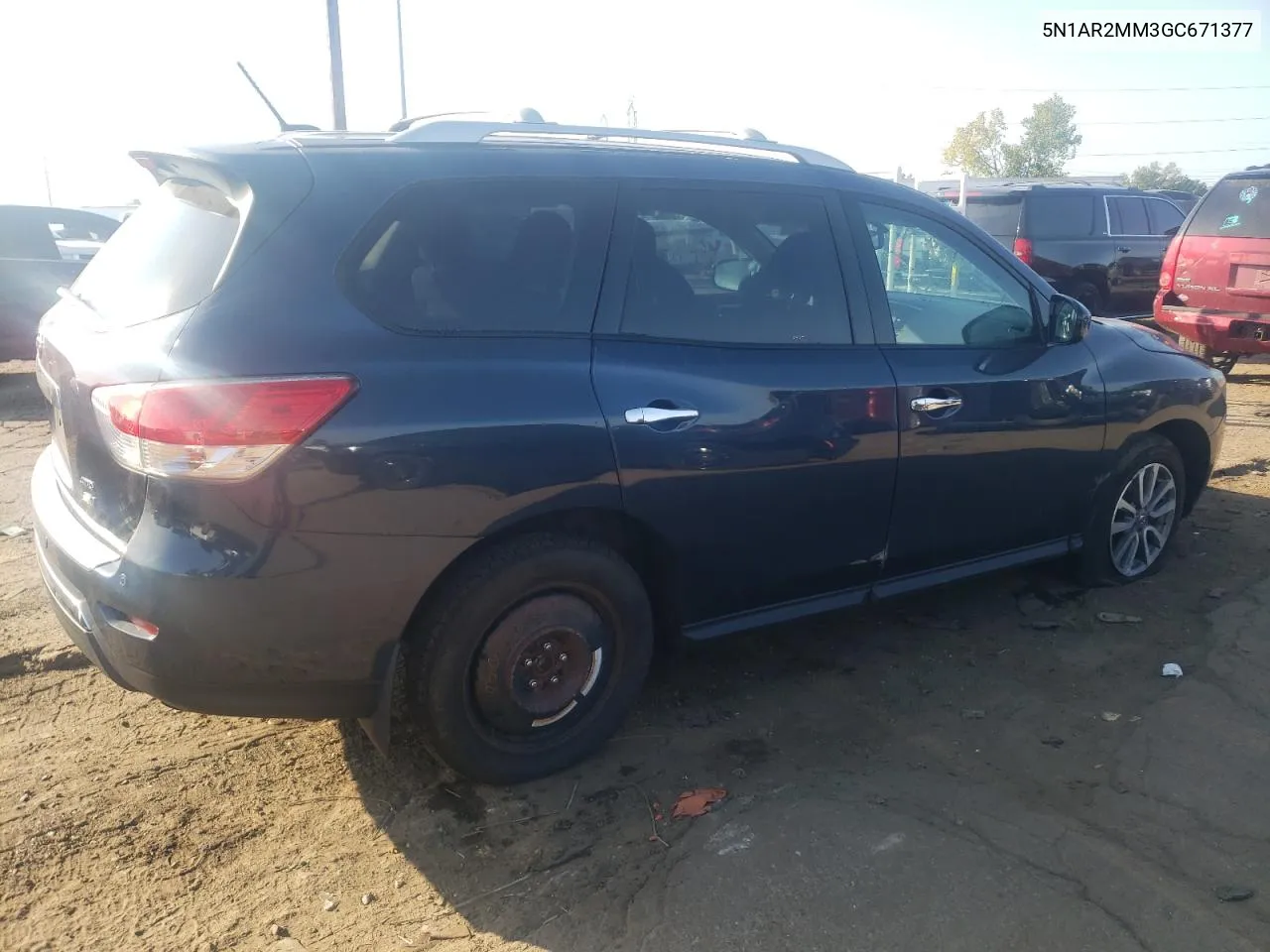 2016 Nissan Pathfinder S VIN: 5N1AR2MM3GC671377 Lot: 71990144