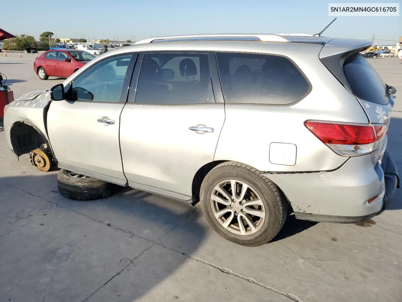 2016 Nissan Pathfinder S VIN: 5N1AR2MN4GC616705 Lot: 74082404