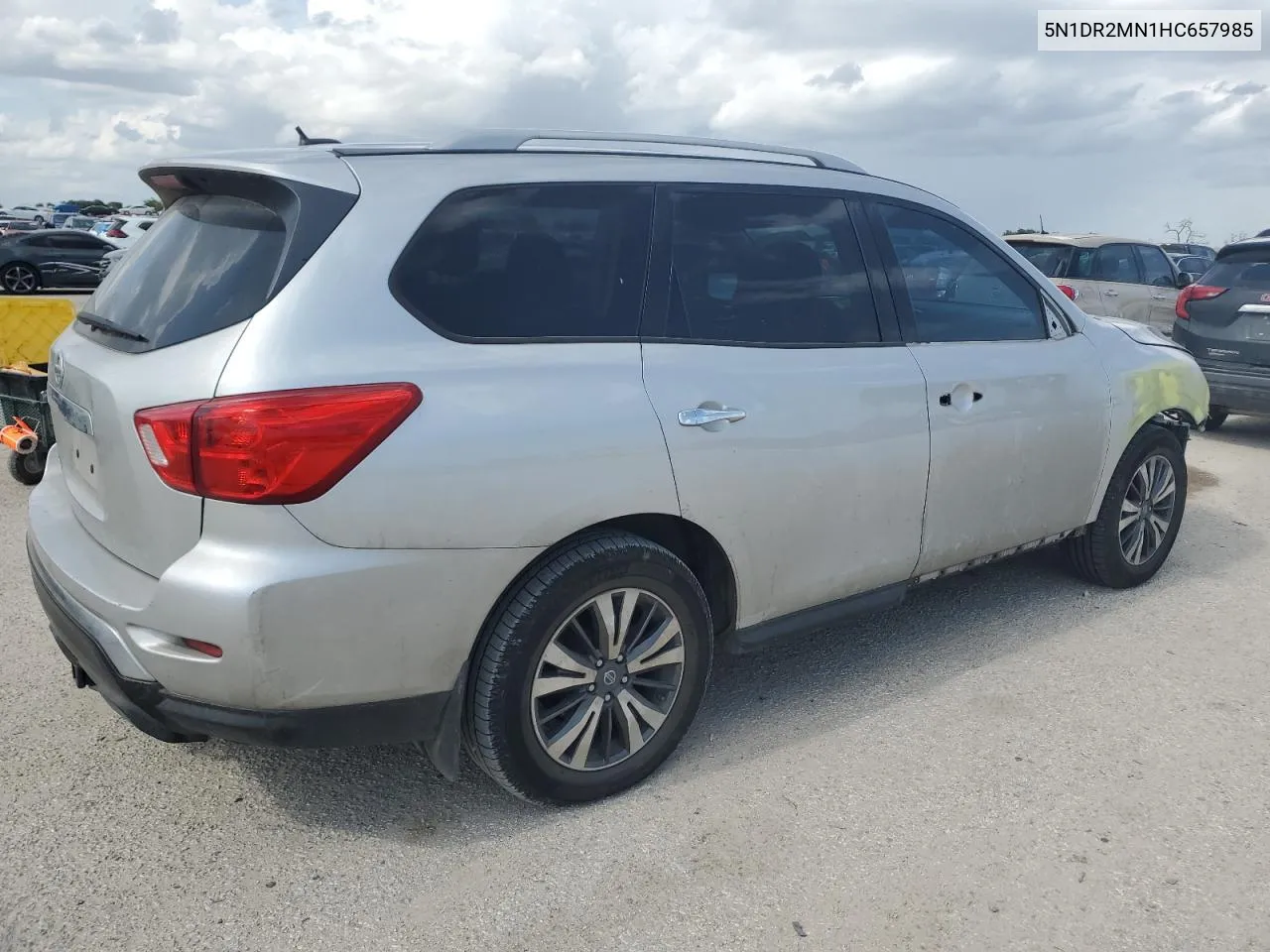 2017 Nissan Pathfinder S VIN: 5N1DR2MN1HC657985 Lot: 64065764