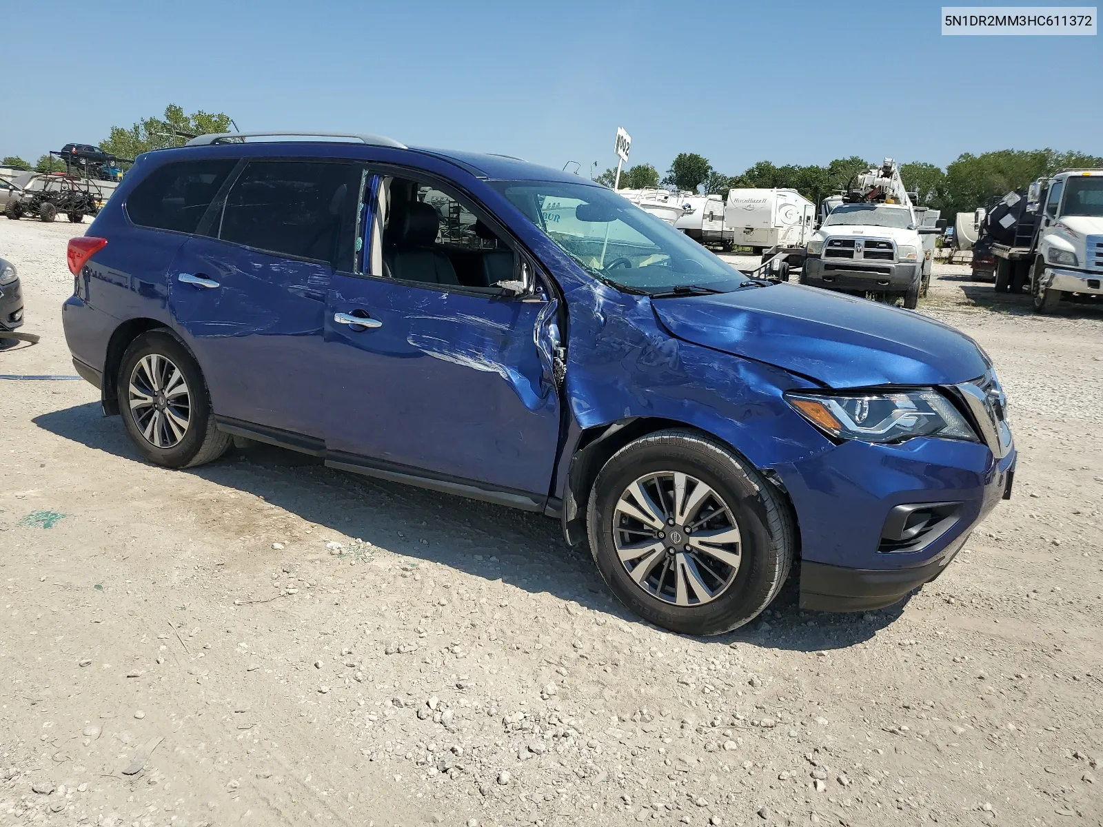 2017 Nissan Pathfinder S VIN: 5N1DR2MM3HC611372 Lot: 69022874