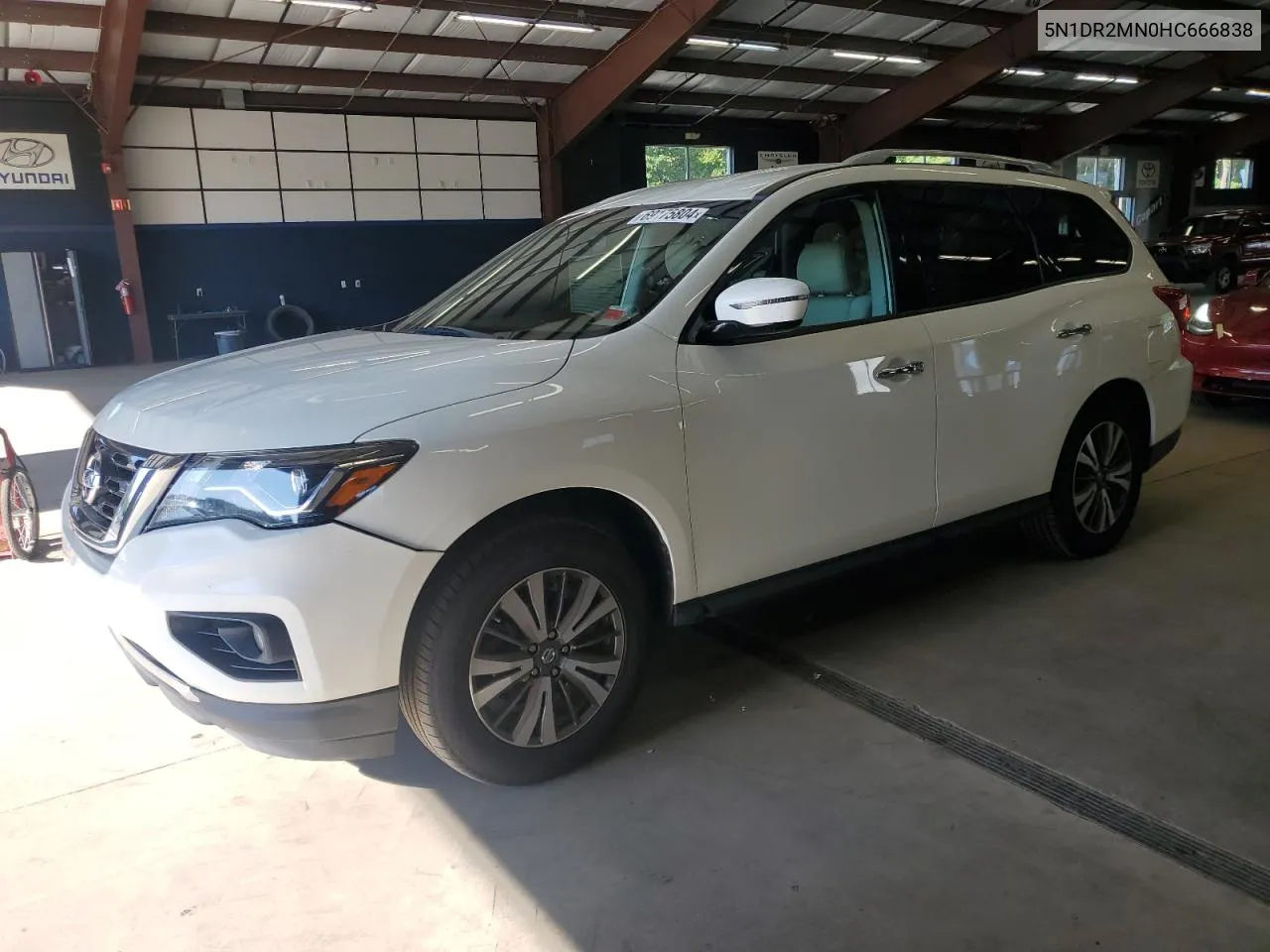 2017 Nissan Pathfinder S VIN: 5N1DR2MN0HC666838 Lot: 69175804