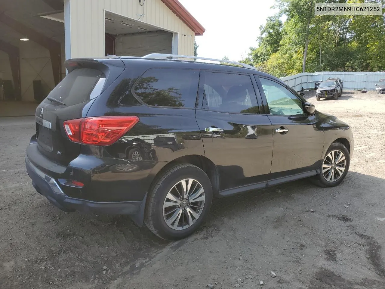 2017 Nissan Pathfinder S VIN: 5N1DR2MN9HC621252 Lot: 70302264