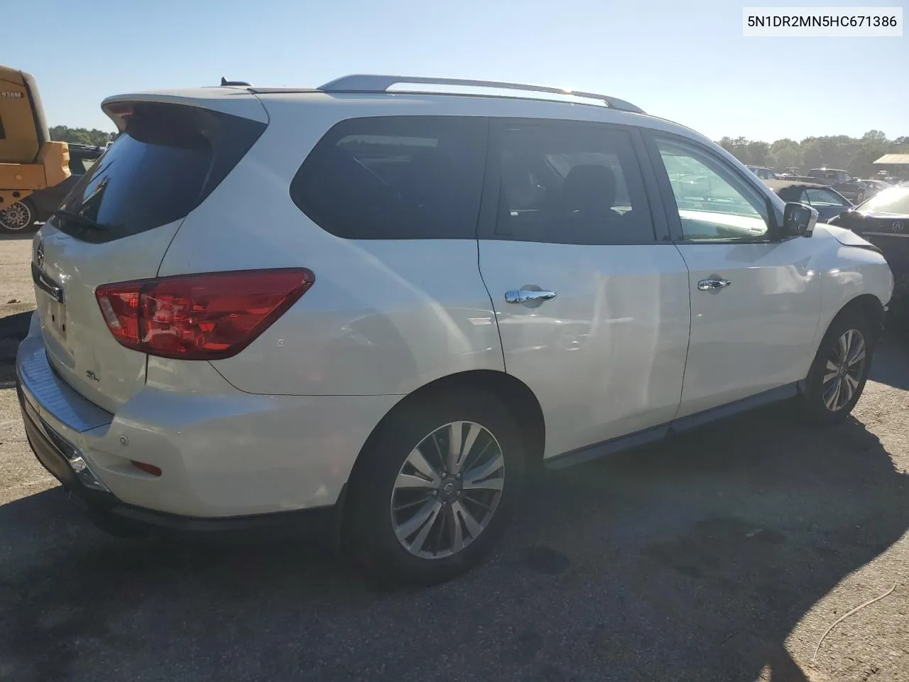 2017 Nissan Pathfinder S VIN: 5N1DR2MN5HC671386 Lot: 75327584