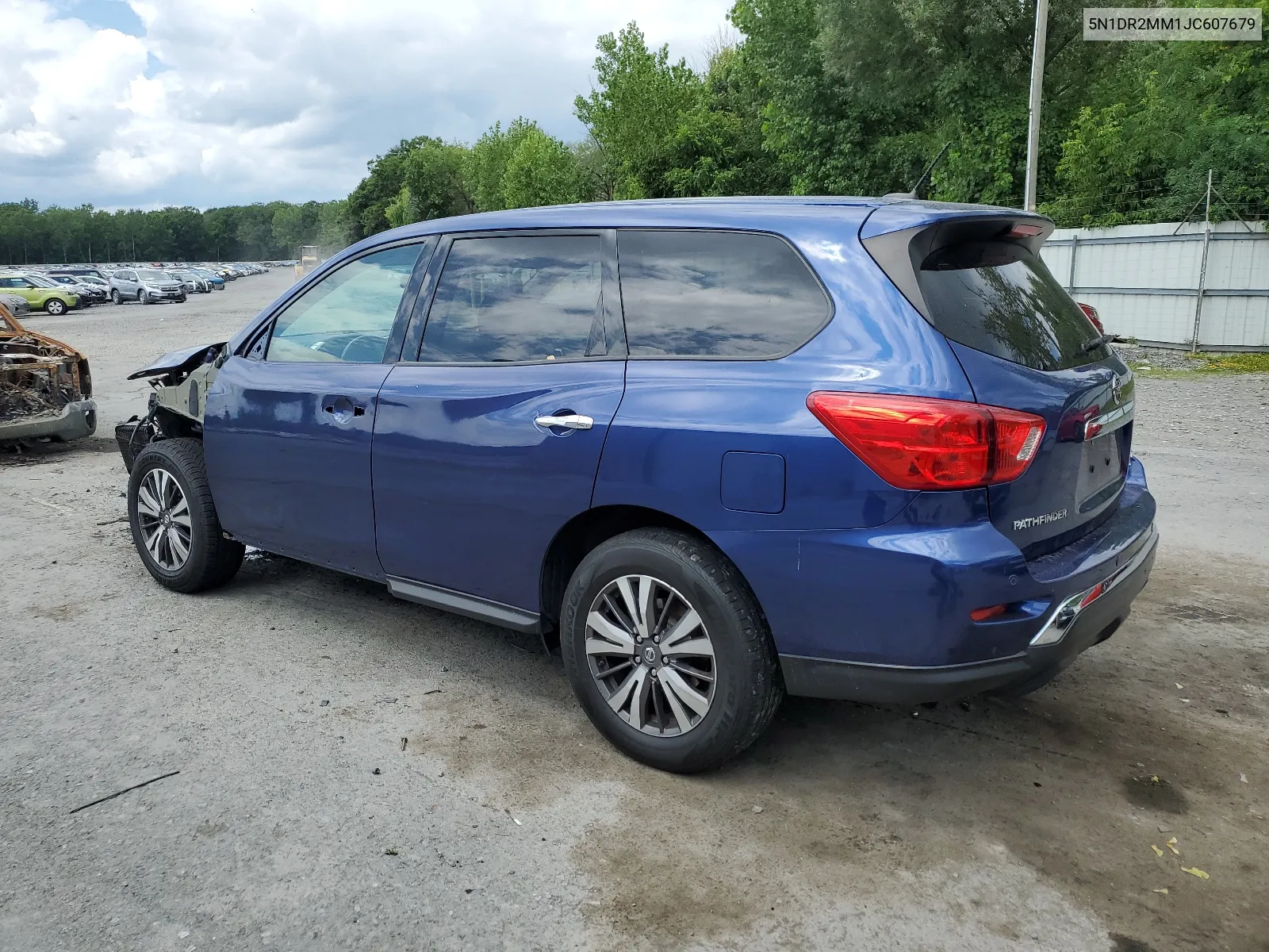 2018 Nissan Pathfinder S VIN: 5N1DR2MM1JC607679 Lot: 64669584