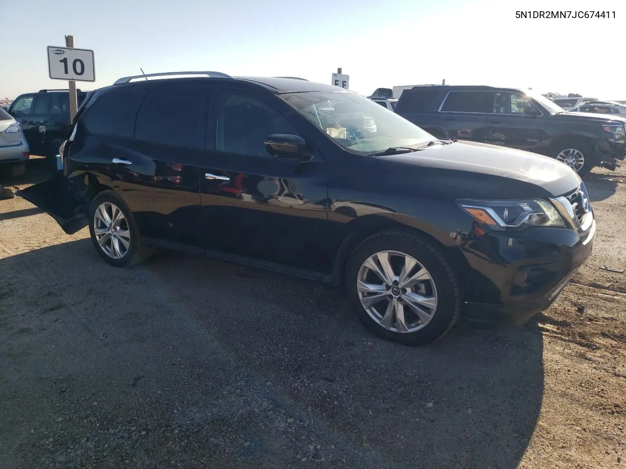 5N1DR2MN7JC674411 2018 Nissan Pathfinder S