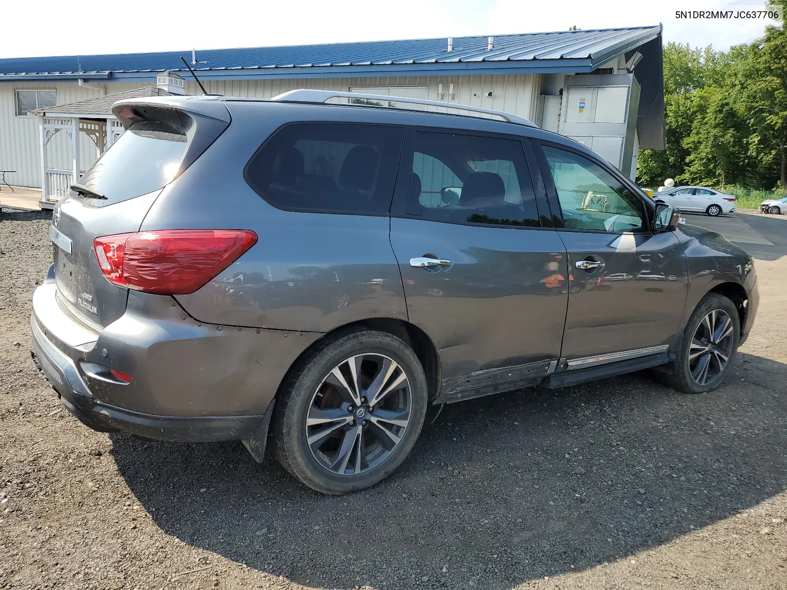 5N1DR2MM7JC637706 2018 Nissan Pathfinder S