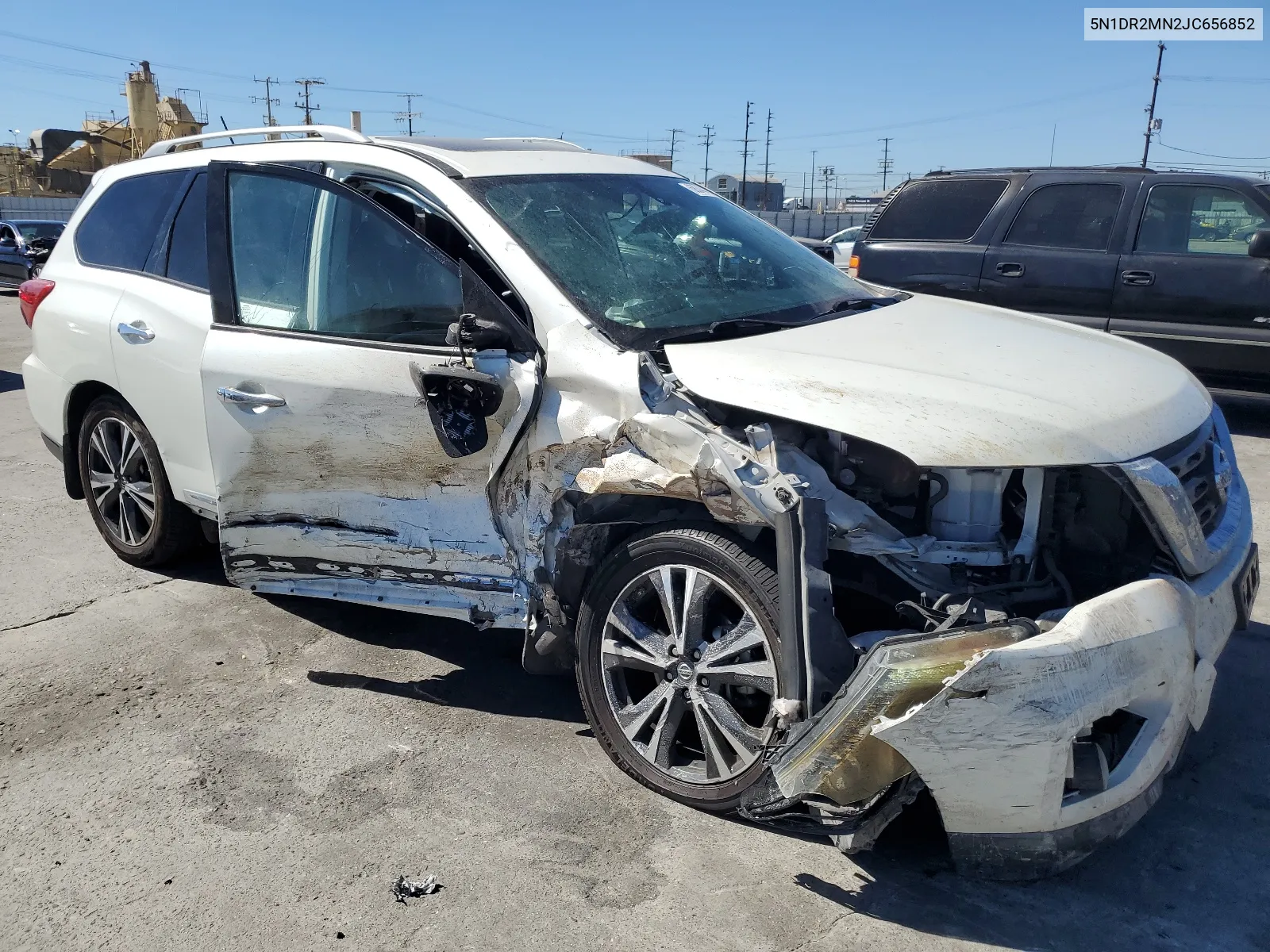 5N1DR2MN2JC656852 2018 Nissan Pathfinder S