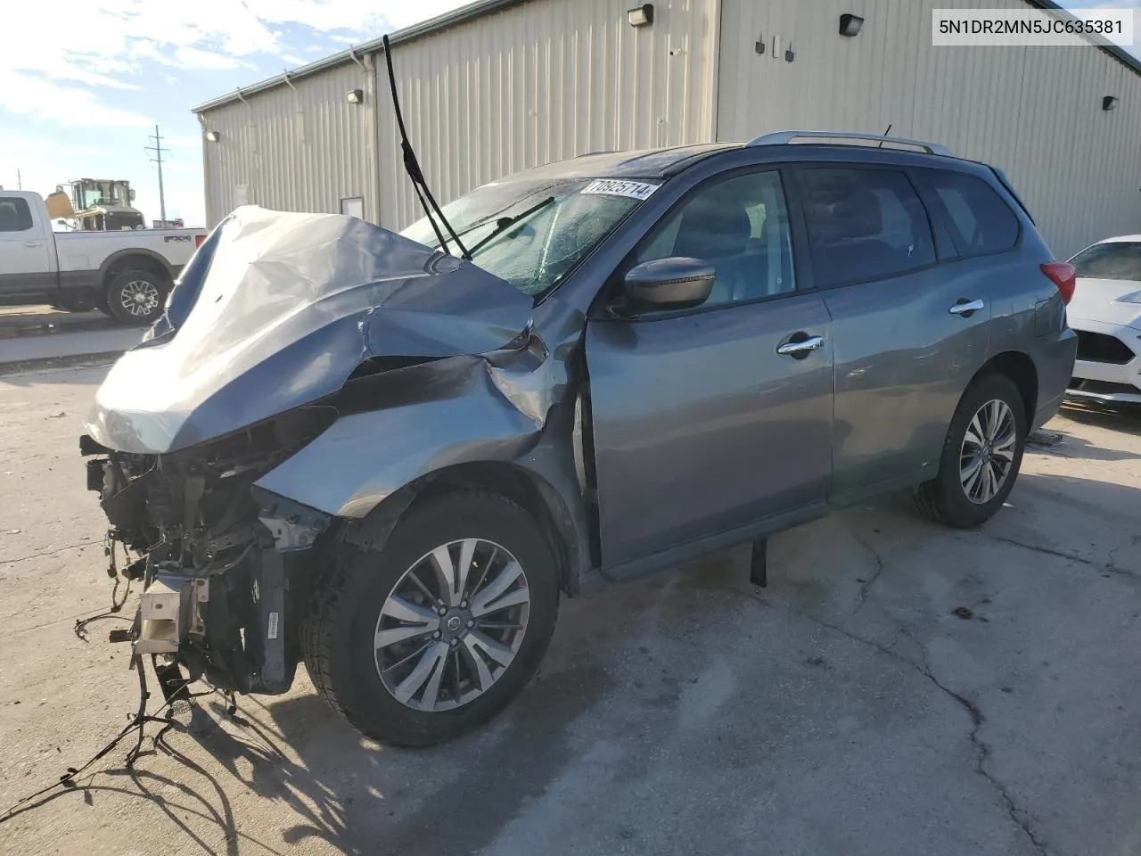 5N1DR2MN5JC635381 2018 Nissan Pathfinder S