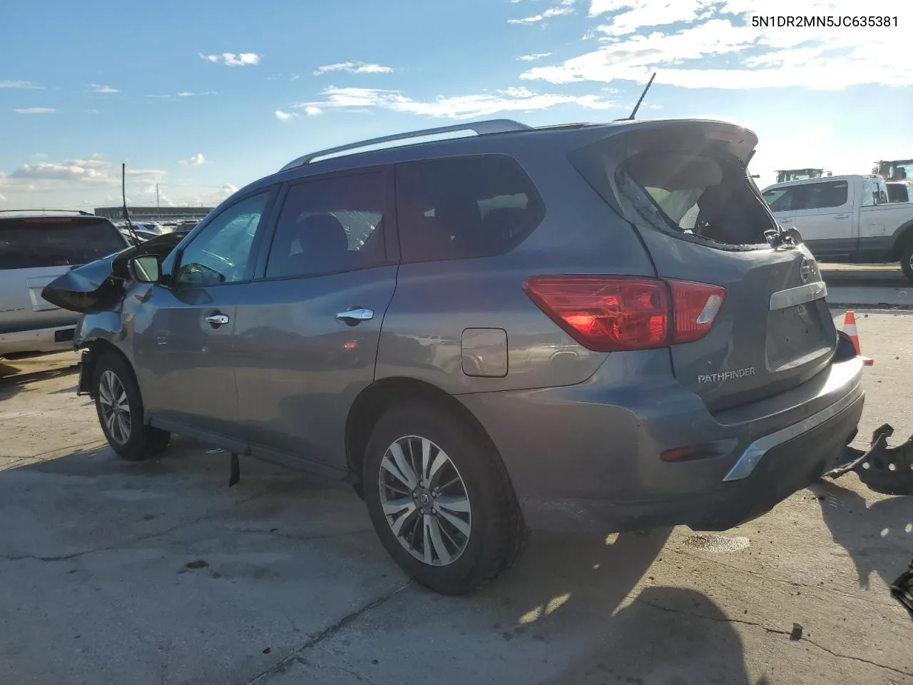 5N1DR2MN5JC635381 2018 Nissan Pathfinder S