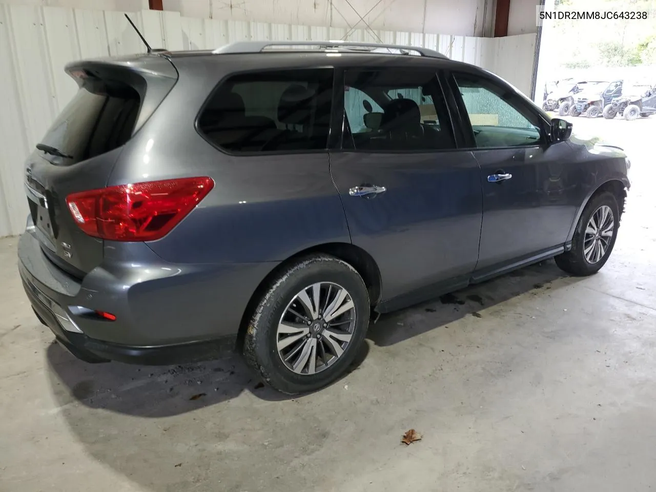 2018 Nissan Pathfinder S VIN: 5N1DR2MM8JC643238 Lot: 72915254