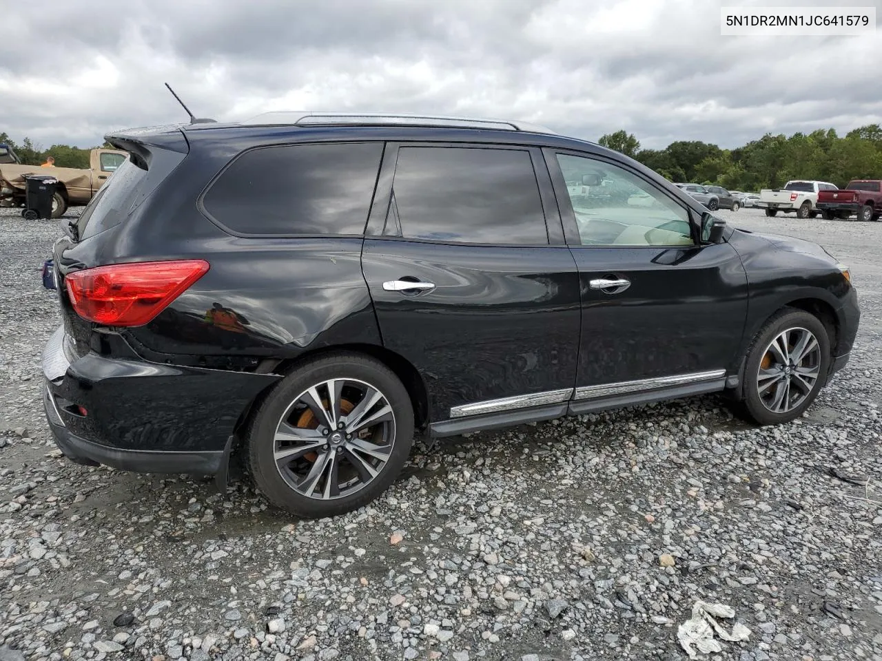 5N1DR2MN1JC641579 2018 Nissan Pathfinder S