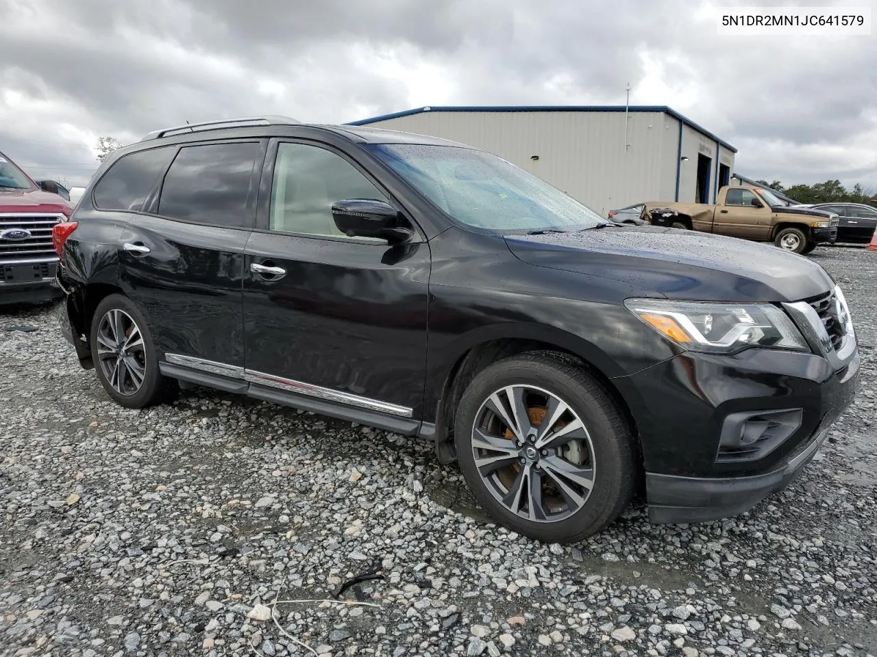 2018 Nissan Pathfinder S VIN: 5N1DR2MN1JC641579 Lot: 73297584