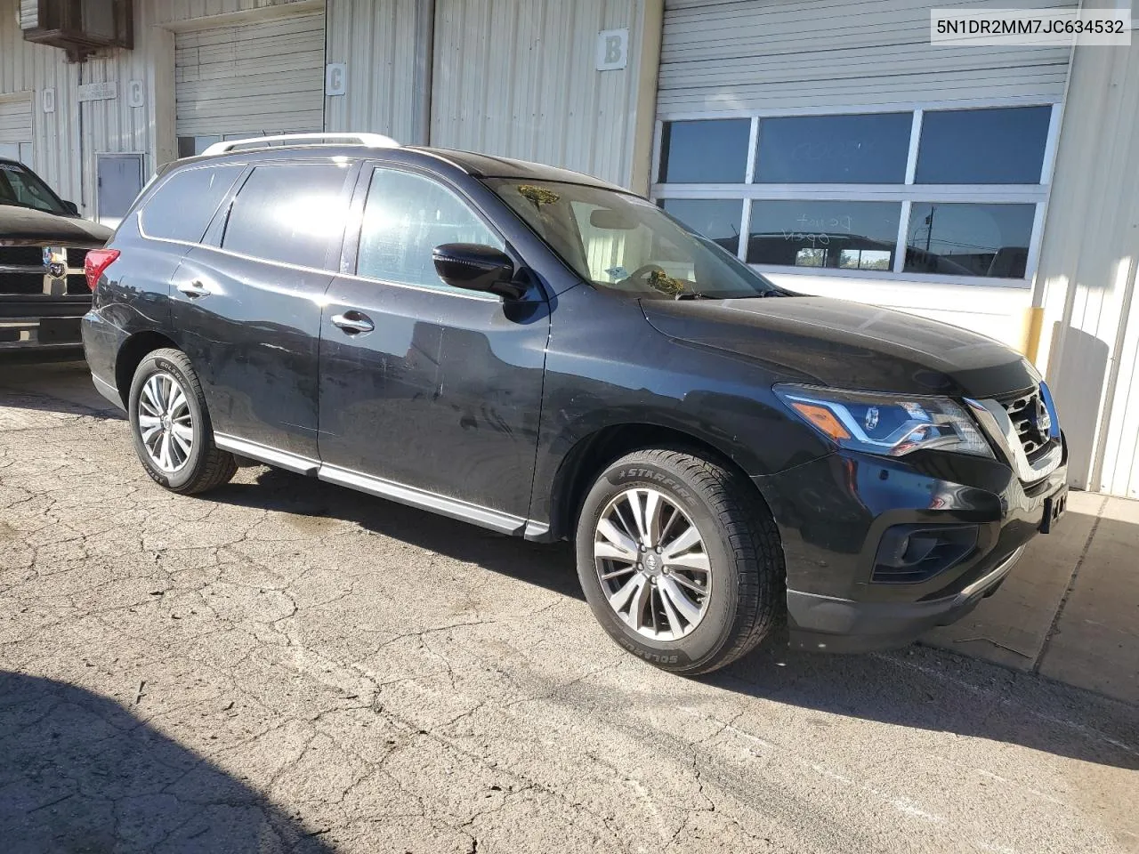 2018 Nissan Pathfinder S VIN: 5N1DR2MM7JC634532 Lot: 74052294