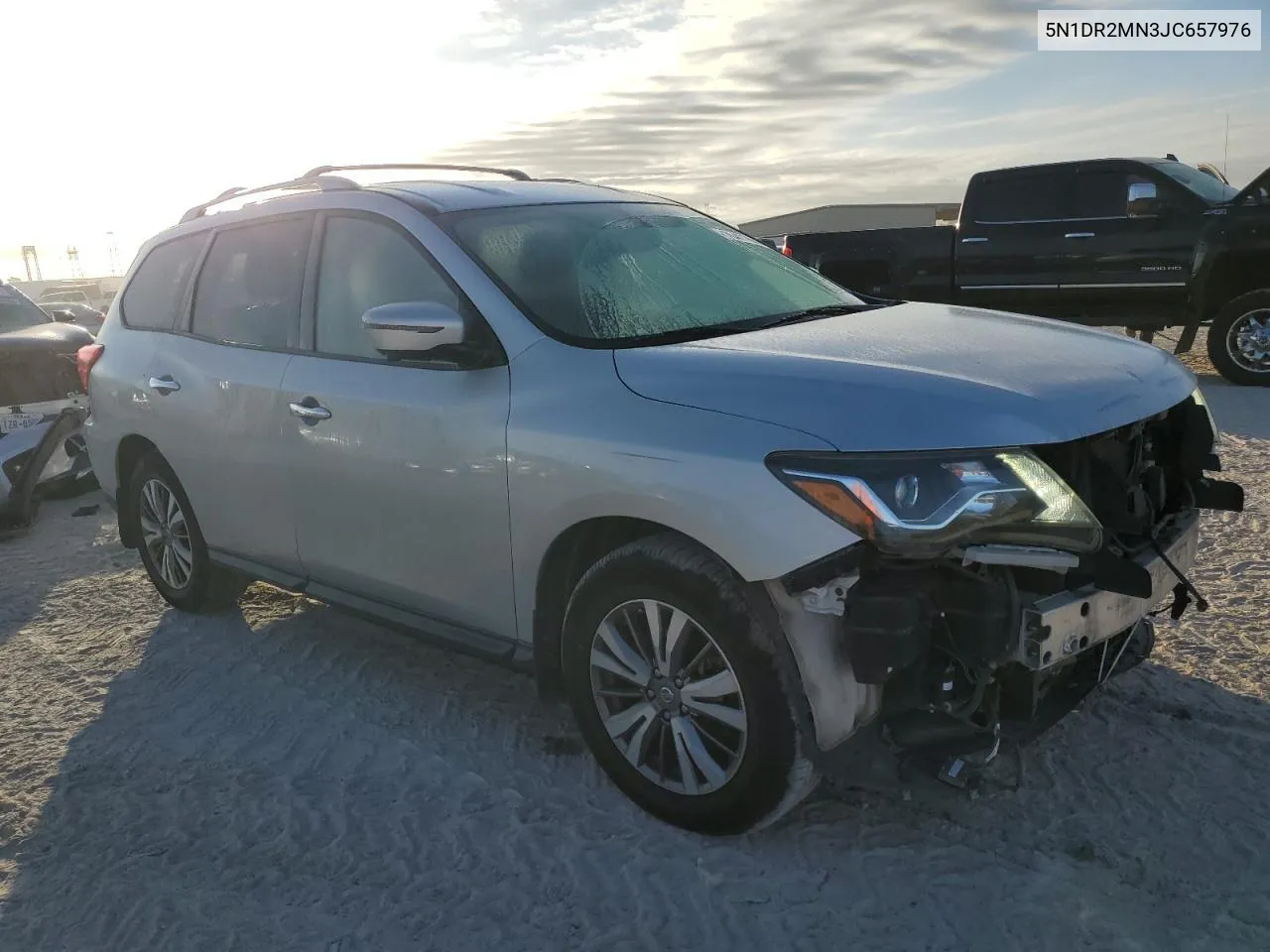 2018 Nissan Pathfinder S VIN: 5N1DR2MN3JC657976 Lot: 76477044