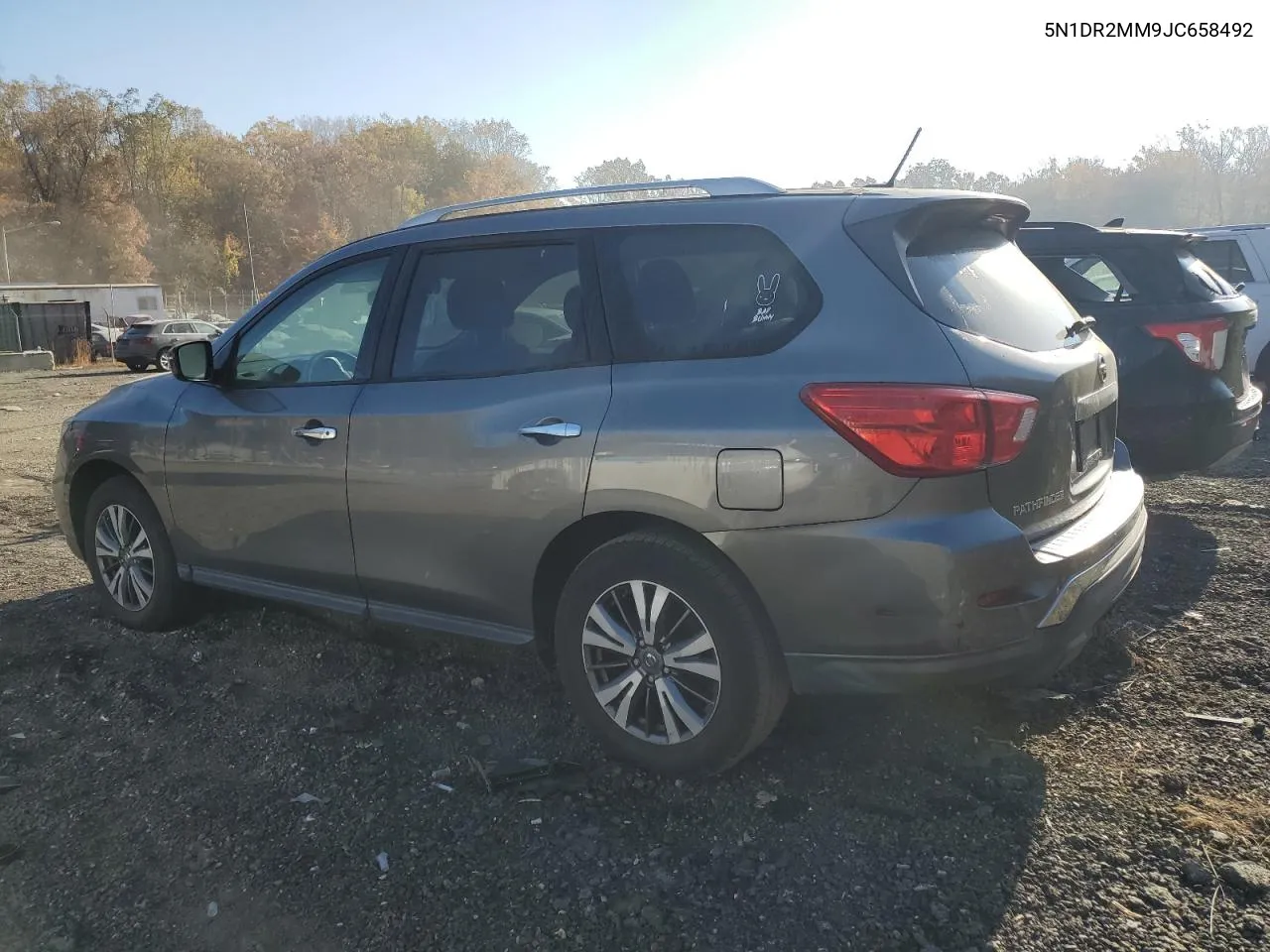 2018 Nissan Pathfinder S VIN: 5N1DR2MM9JC658492 Lot: 77589944