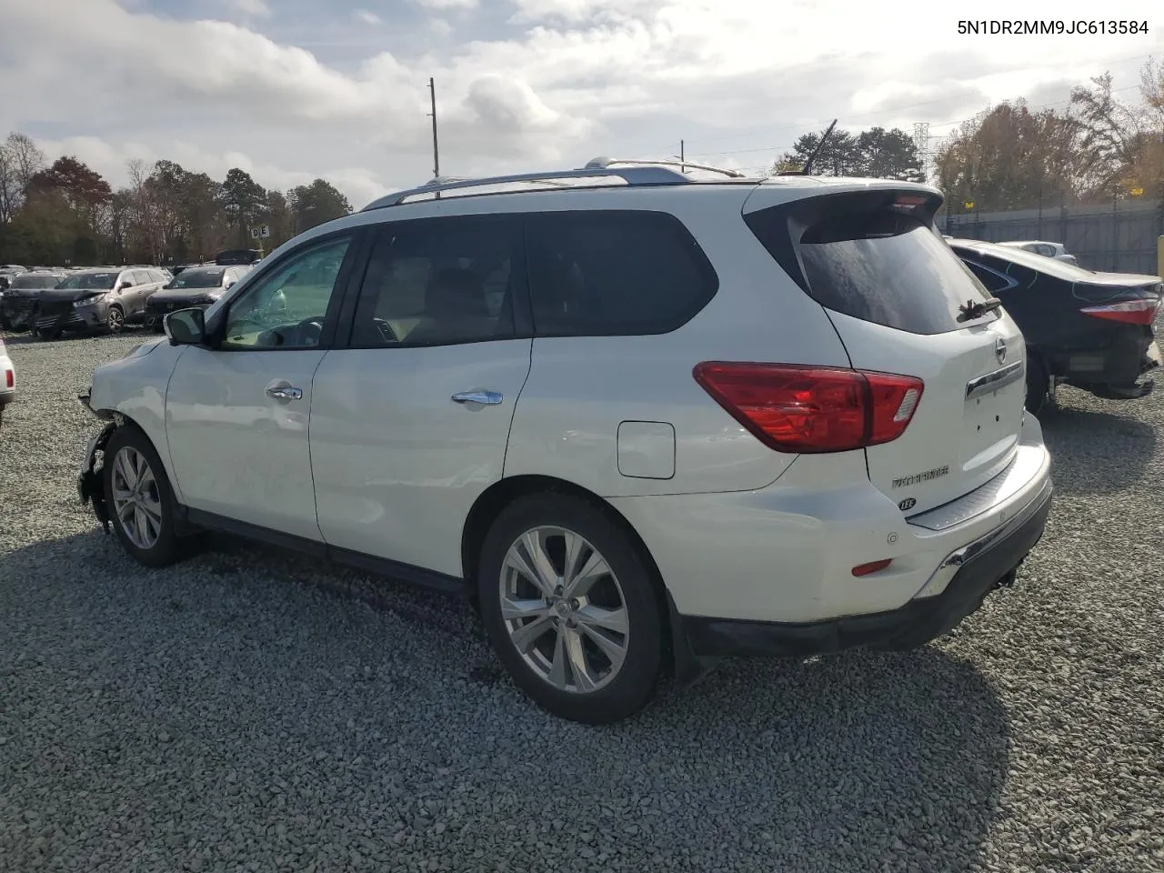 2018 Nissan Pathfinder S VIN: 5N1DR2MM9JC613584 Lot: 79197184