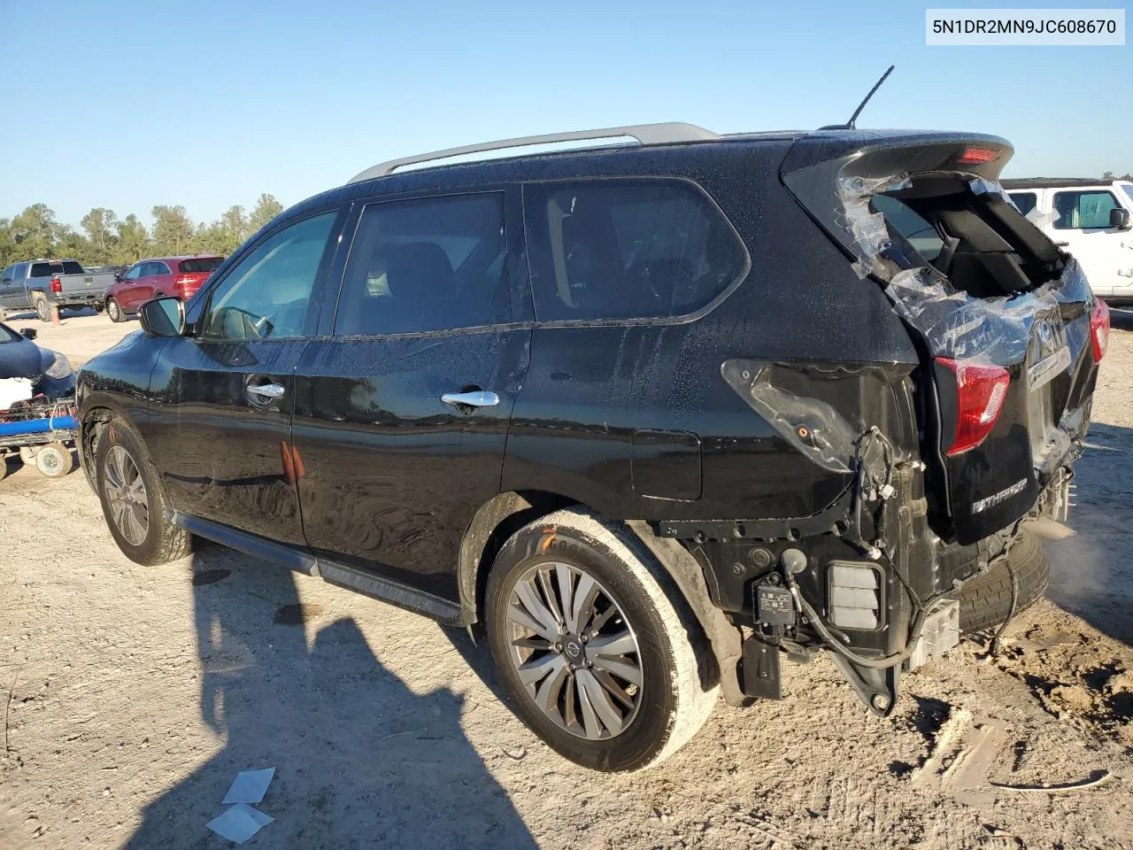 2018 Nissan Pathfinder S VIN: 5N1DR2MN9JC608670 Lot: 80215354