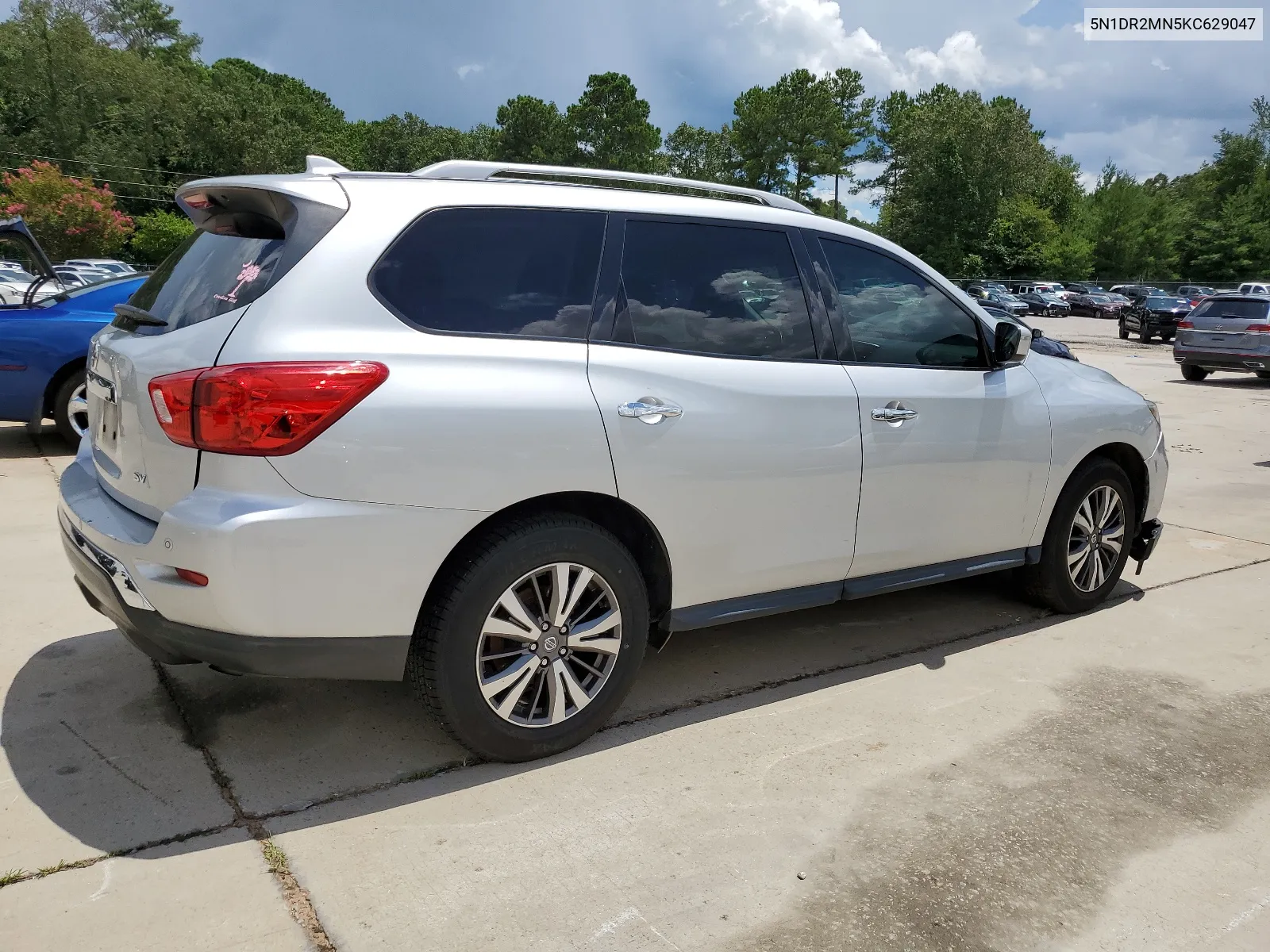 2019 Nissan Pathfinder S VIN: 5N1DR2MN5KC629047 Lot: 64309644