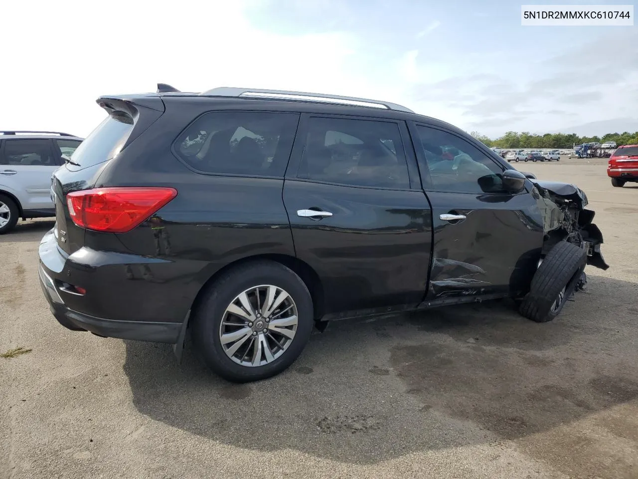 5N1DR2MMXKC610744 2019 Nissan Pathfinder S