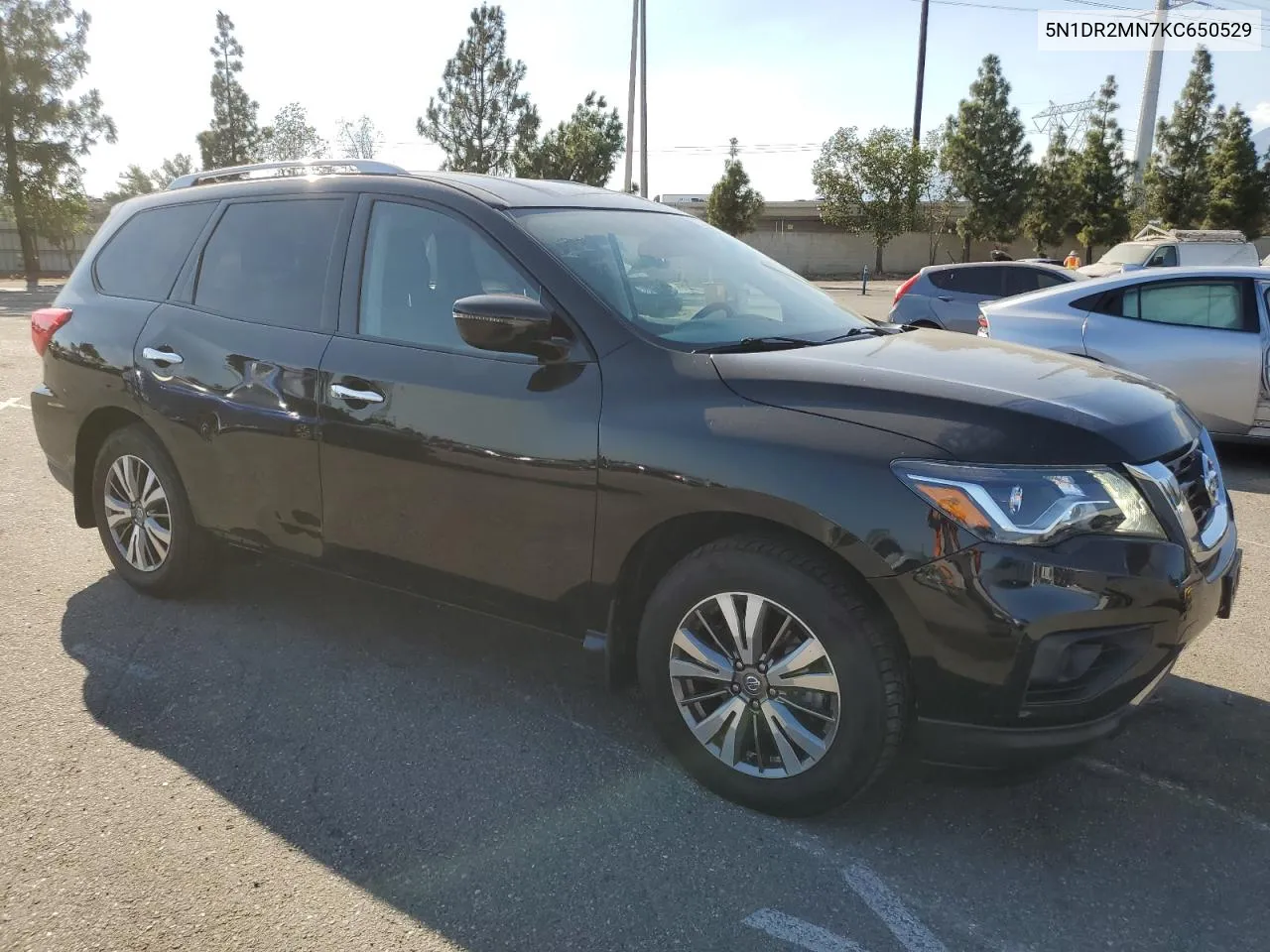 5N1DR2MN7KC650529 2019 Nissan Pathfinder S