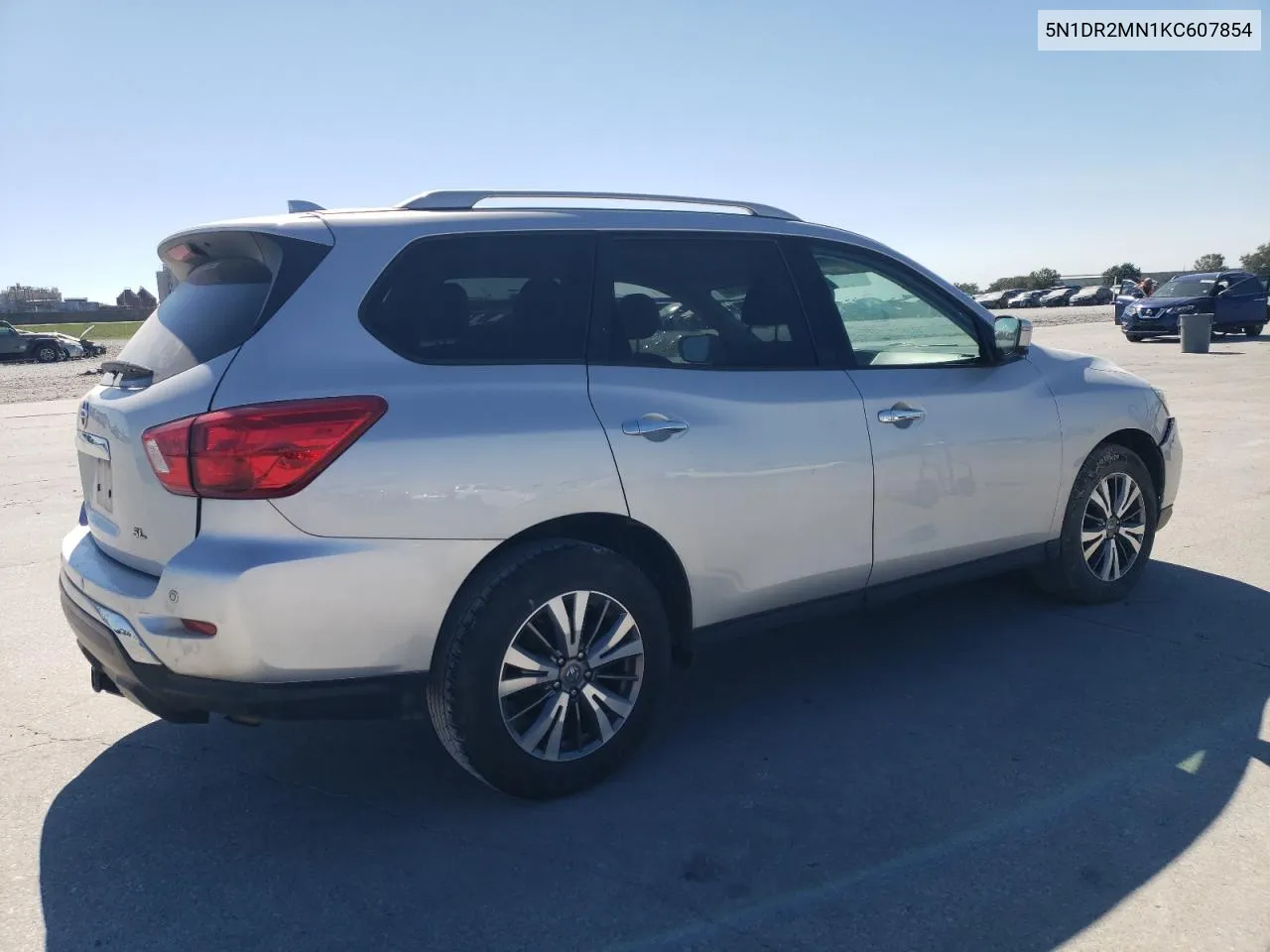 2019 Nissan Pathfinder S VIN: 5N1DR2MN1KC607854 Lot: 74850374