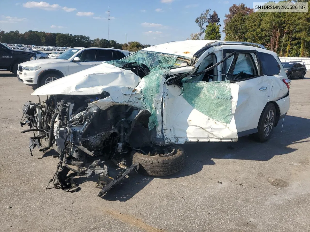 2019 Nissan Pathfinder S VIN: 5N1DR2MN2KC586187 Lot: 75450374