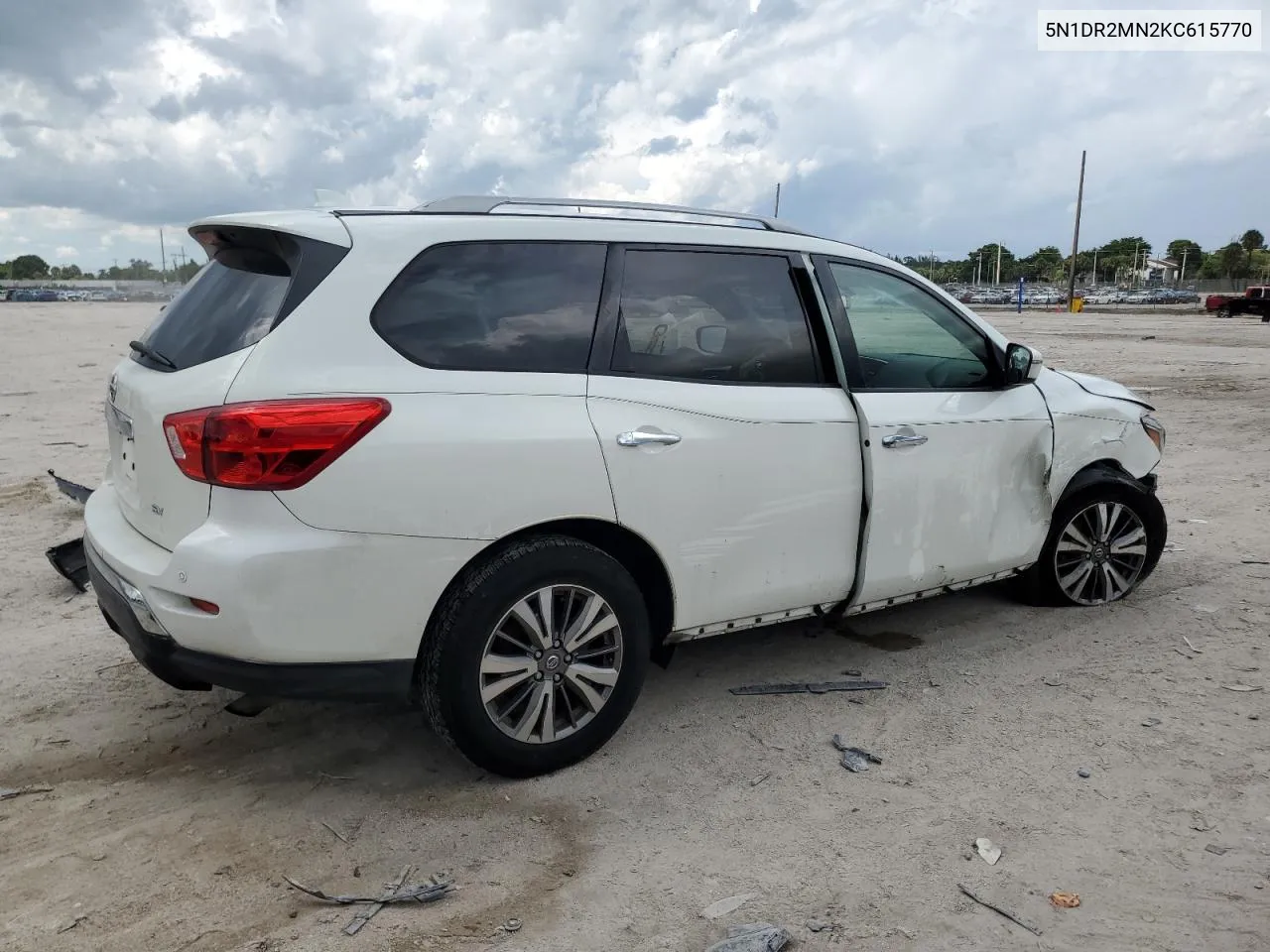 5N1DR2MN2KC615770 2019 Nissan Pathfinder S