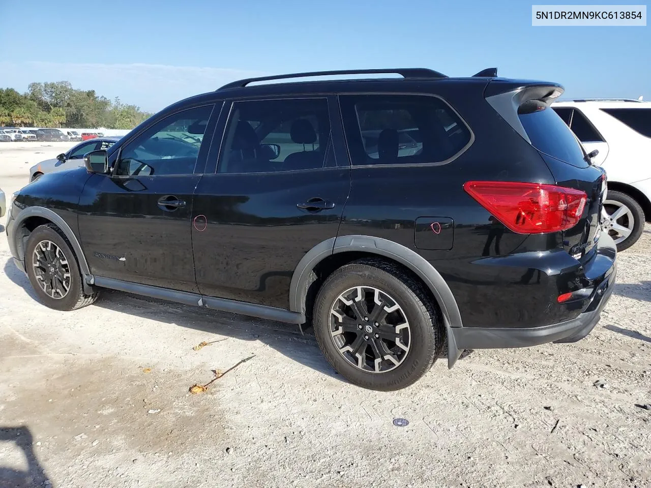 2019 Nissan Pathfinder S VIN: 5N1DR2MN9KC613854 Lot: 79666954