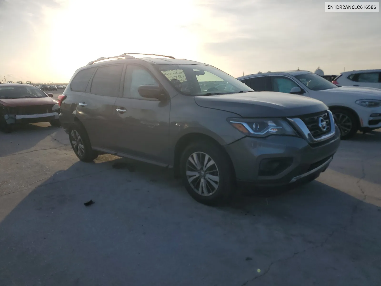 5N1DR2AN6LC616586 2020 Nissan Pathfinder S