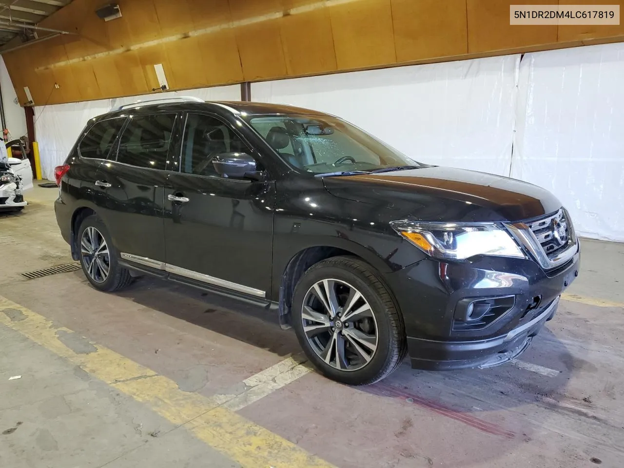 2020 Nissan Pathfinder Platinum VIN: 5N1DR2DM4LC617819 Lot: 68761024