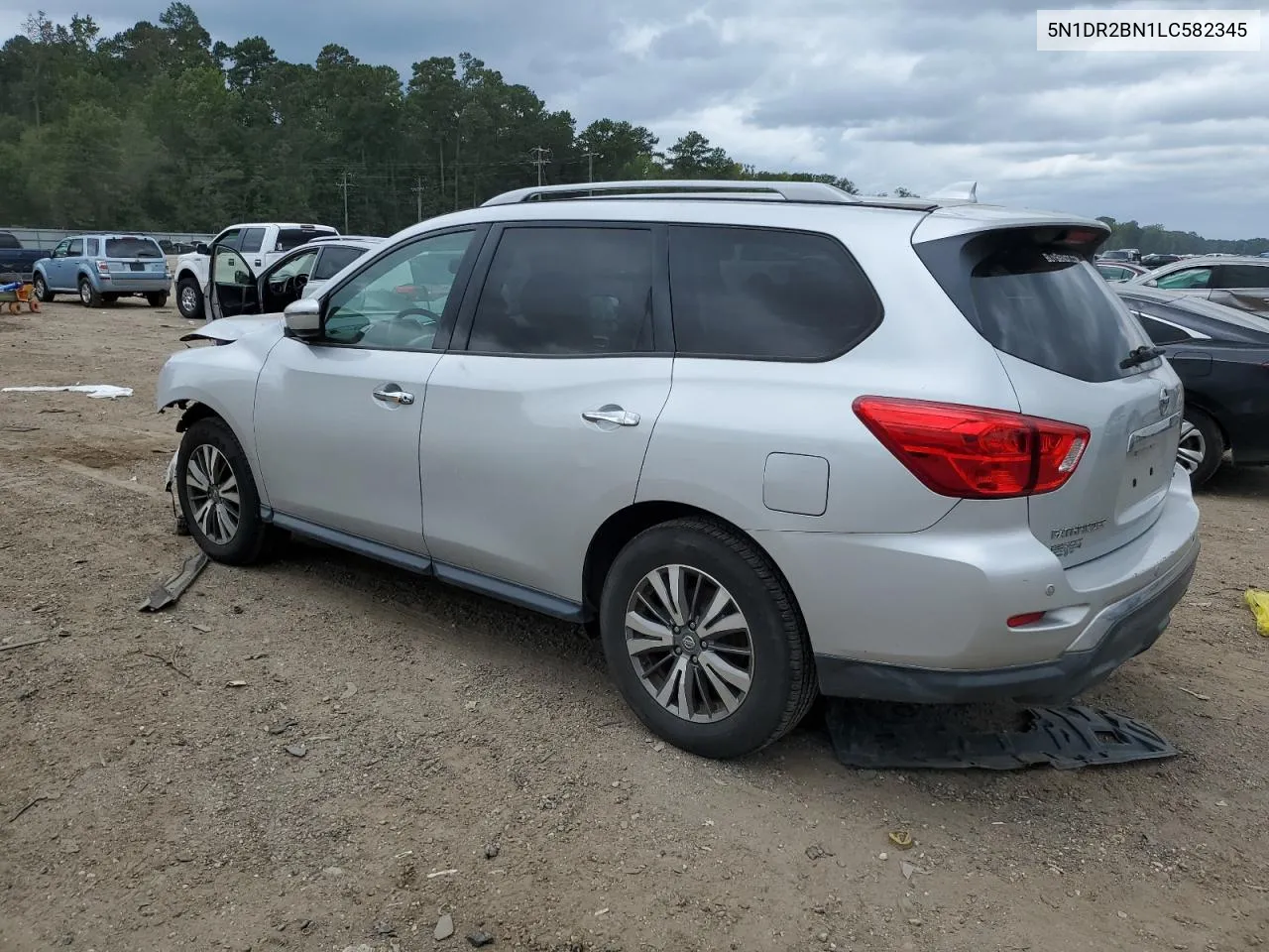 2020 Nissan Pathfinder Sv VIN: 5N1DR2BN1LC582345 Lot: 70143674