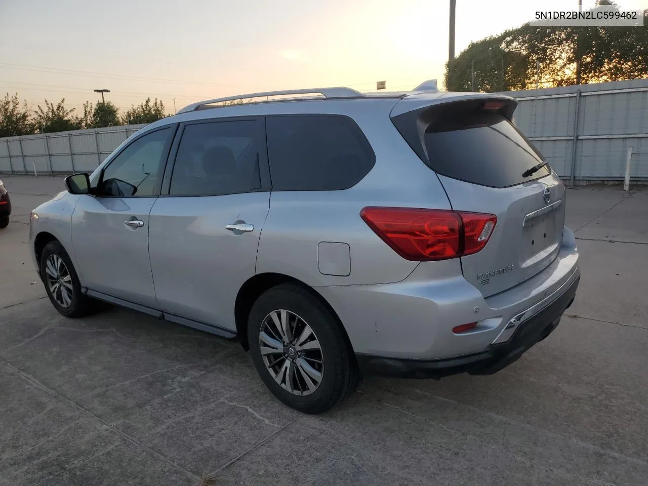 2020 Nissan Pathfinder Sv VIN: 5N1DR2BN2LC599462 Lot: 77124094