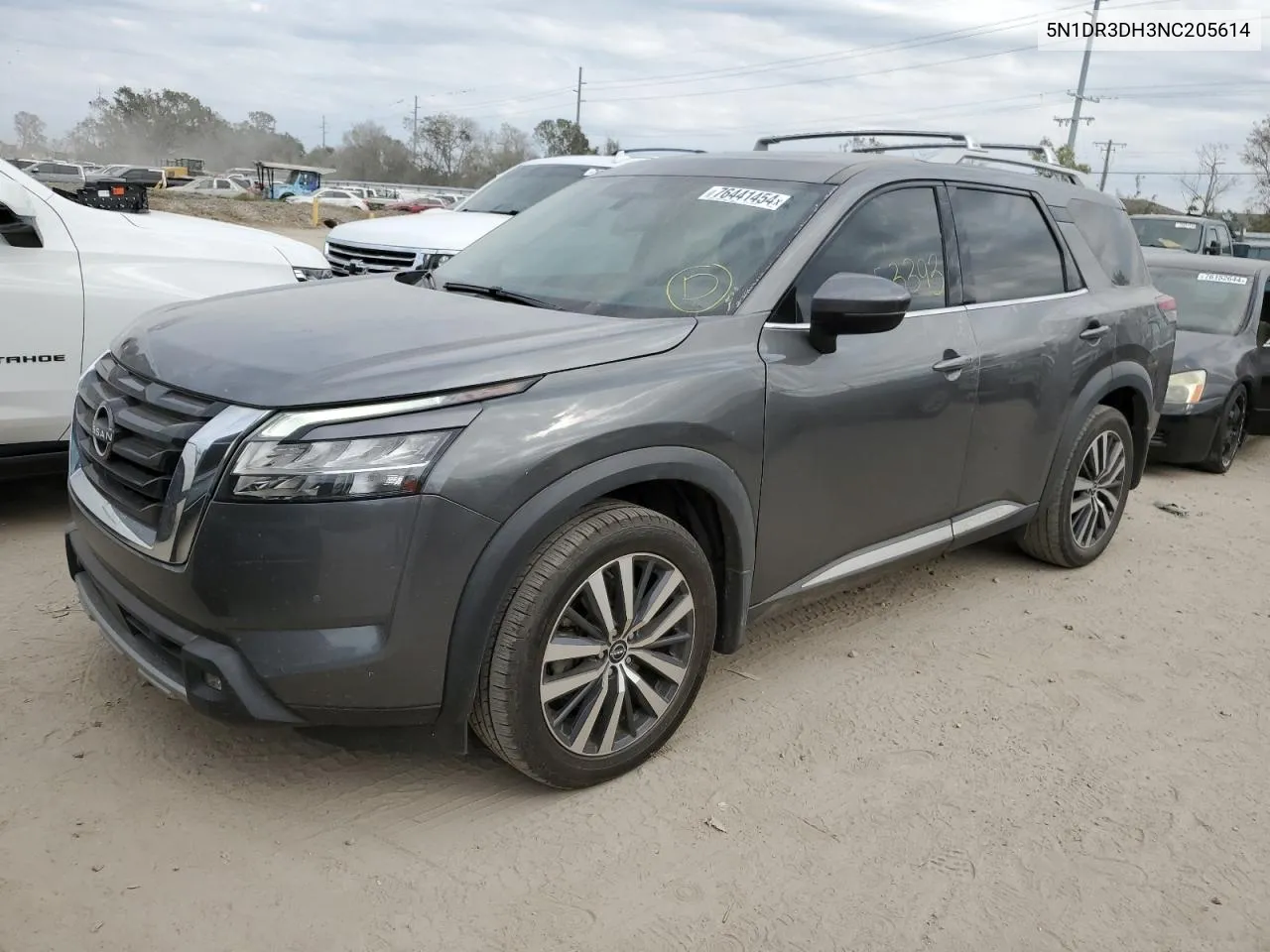 2022 Nissan Pathfinder Platinum VIN: 5N1DR3DH3NC205614 Lot: 76441454