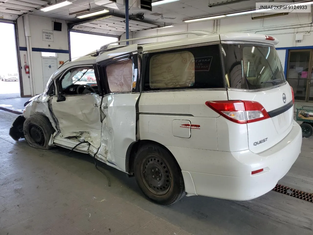 JN8AE2KP5F9124933 2015 Nissan Quest S