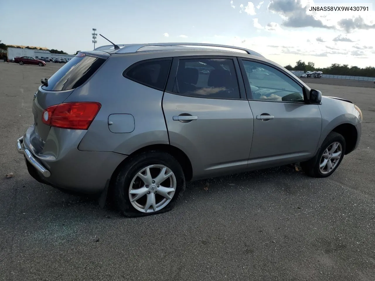 2009 Nissan Rogue S VIN: JN8AS58VX9W430791 Lot: 68333754