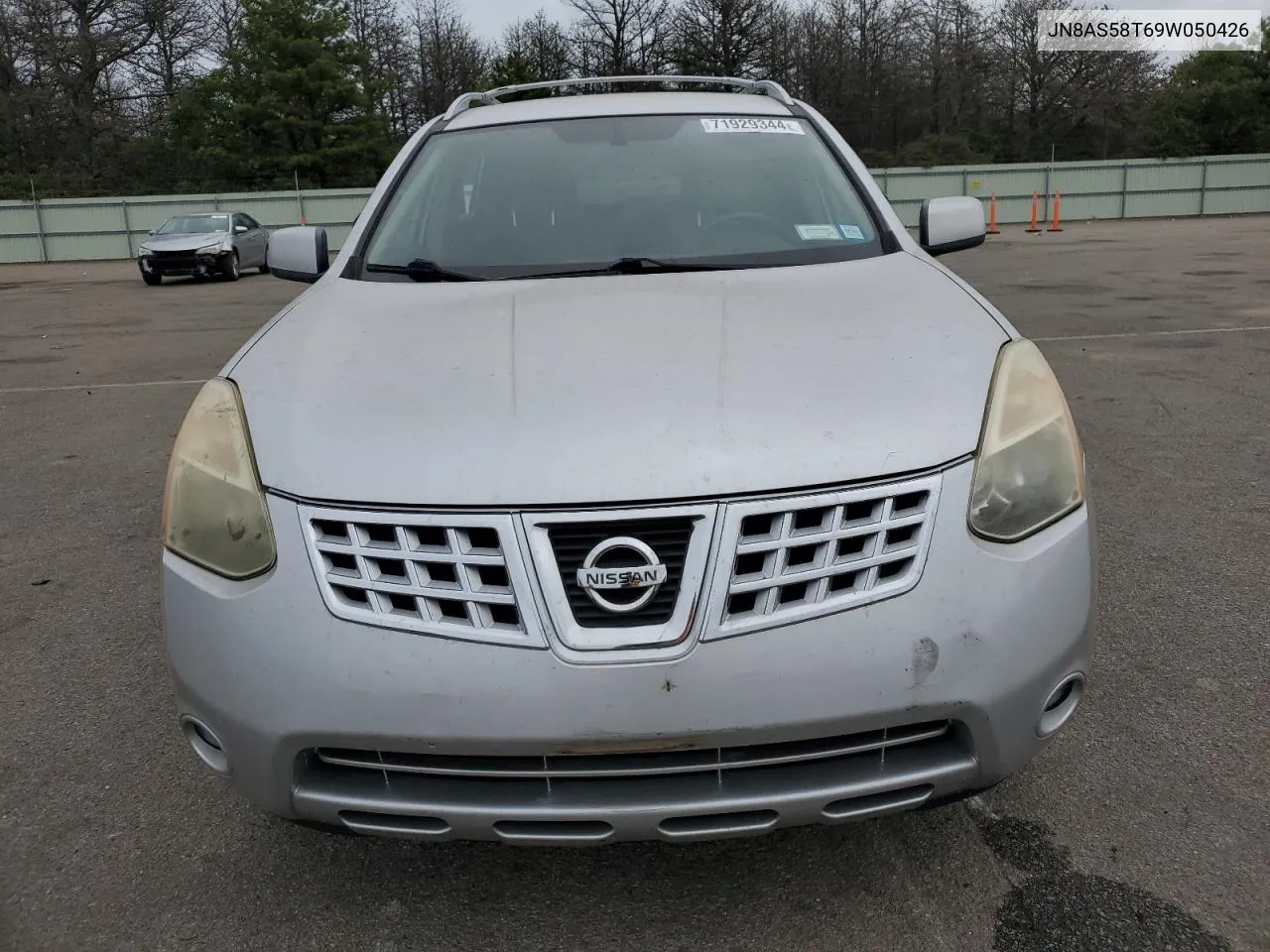 2009 Nissan Rogue S VIN: JN8AS58T69W050426 Lot: 71929344