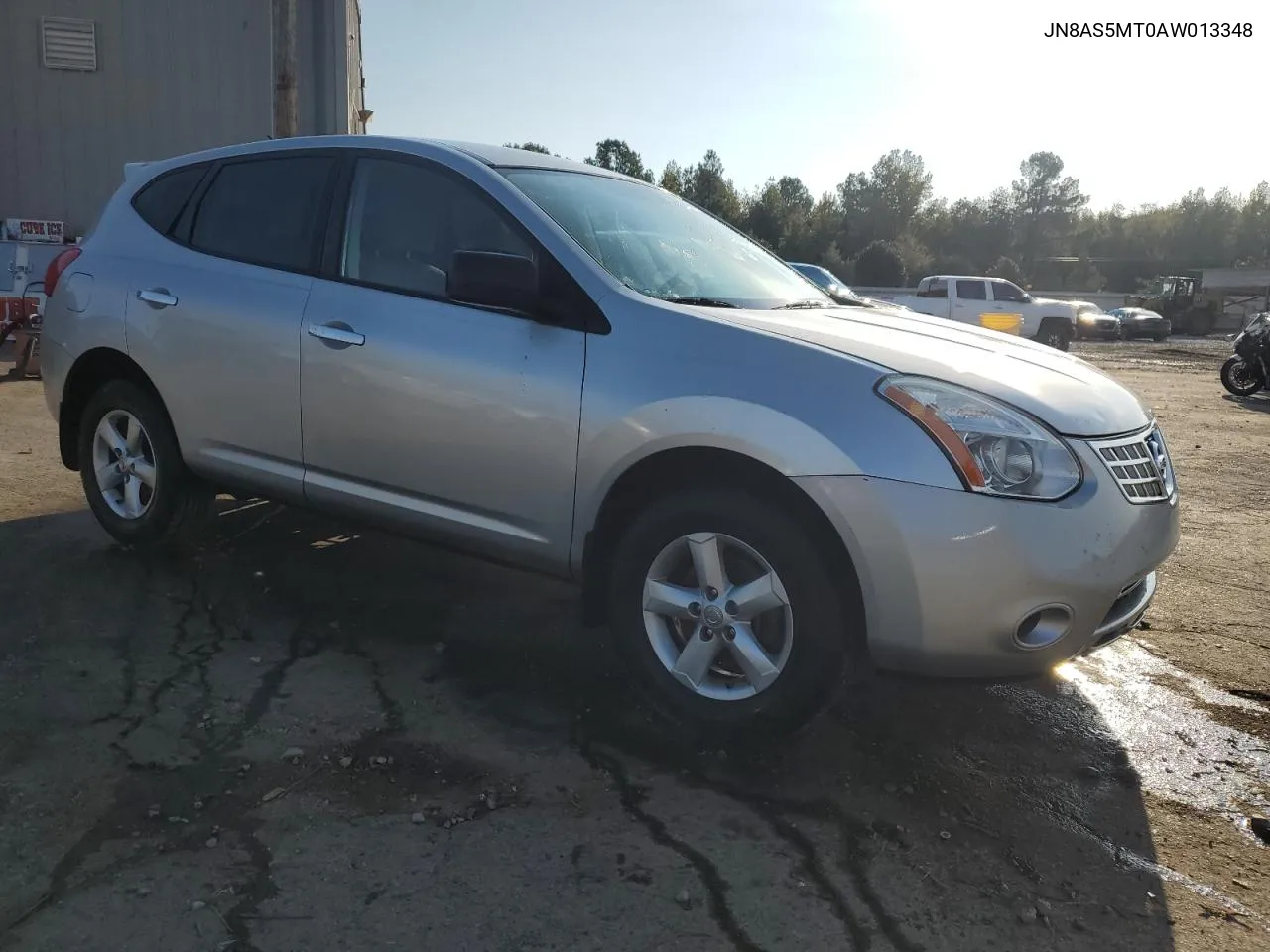 2010 Nissan Rogue S VIN: JN8AS5MT0AW013348 Lot: 77325014