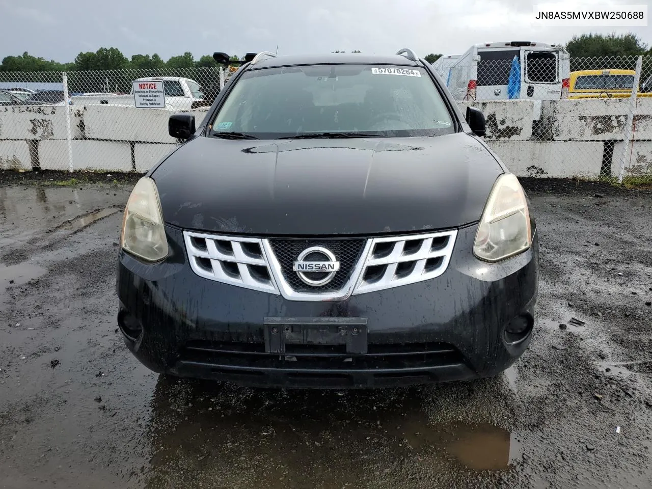 2011 Nissan Rogue S VIN: JN8AS5MVXBW250688 Lot: 57078264