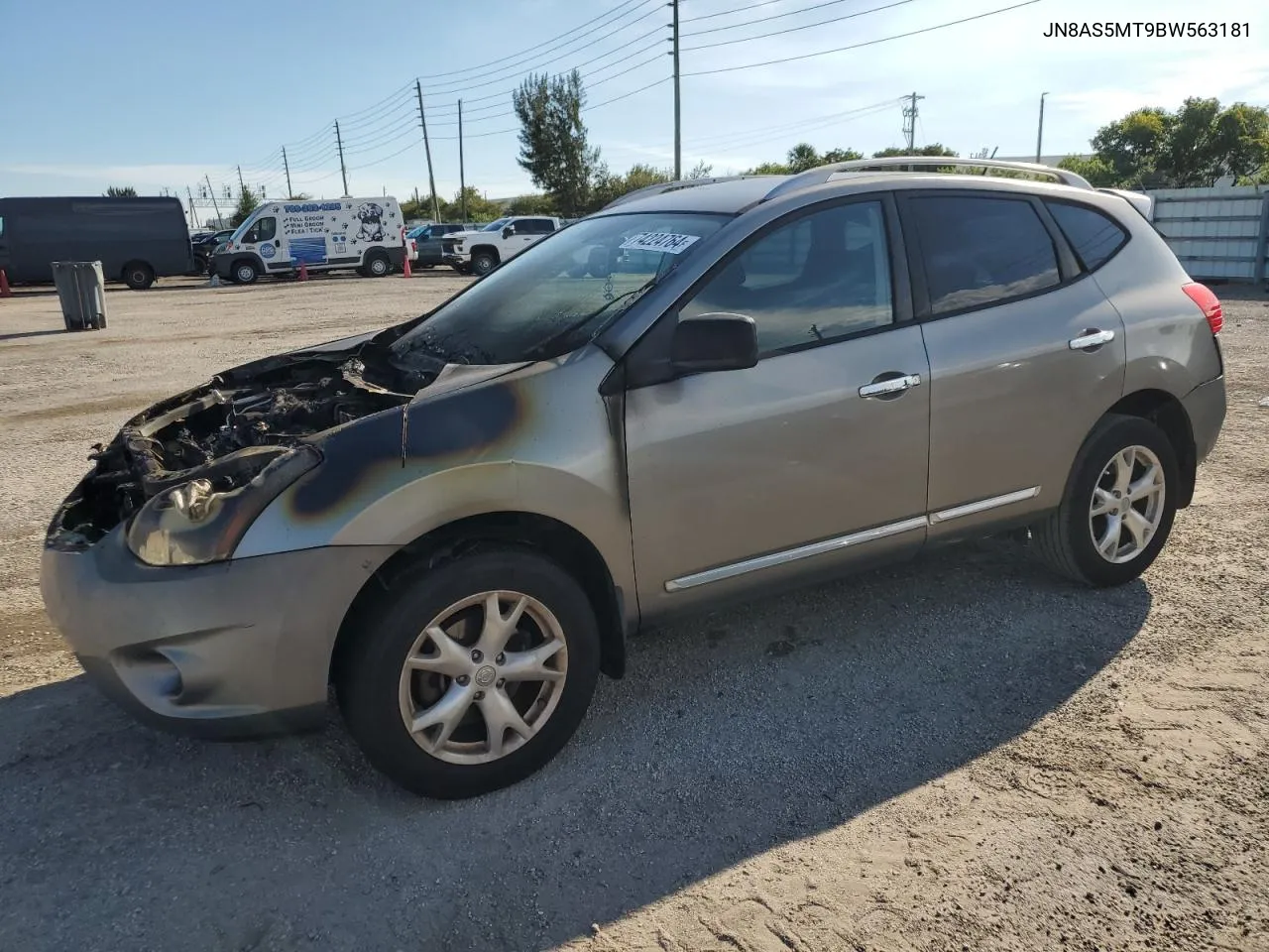 2011 Nissan Rogue S VIN: JN8AS5MT9BW563181 Lot: 74224764