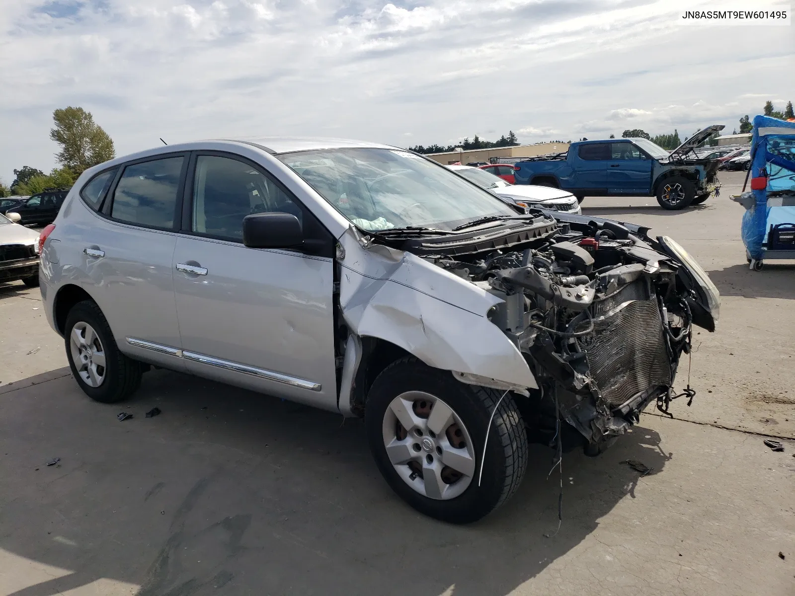 2014 Nissan Rogue Select S VIN: JN8AS5MT9EW601495 Lot: 67334494