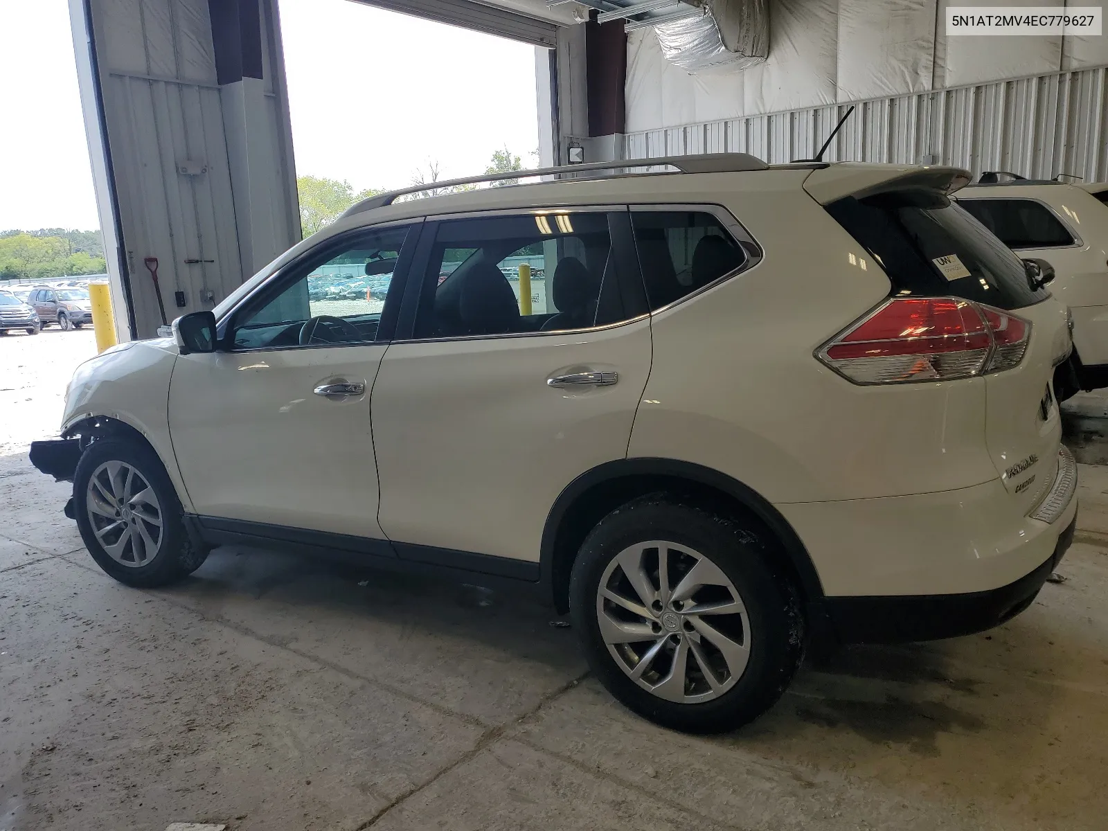 5N1AT2MV4EC779627 2014 Nissan Rogue S