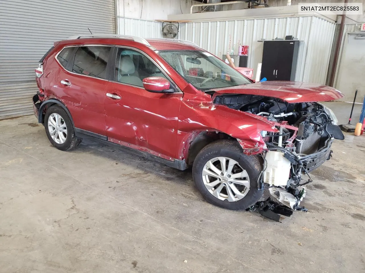 2014 Nissan Rogue S VIN: 5N1AT2MT2EC825583 Lot: 71735804