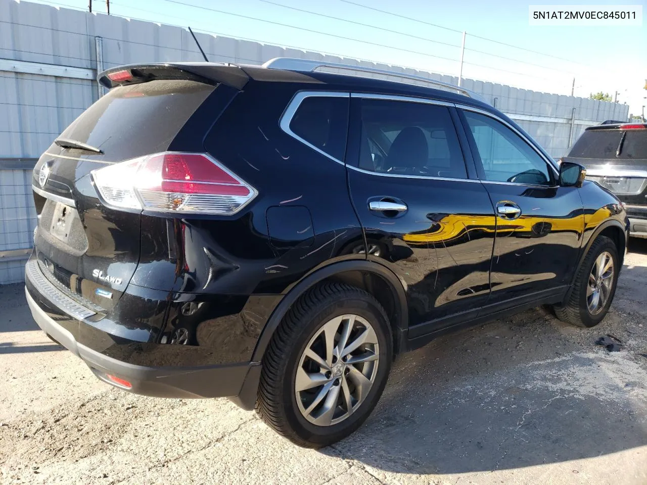 2014 Nissan Rogue S VIN: 5N1AT2MV0EC845011 Lot: 73239014