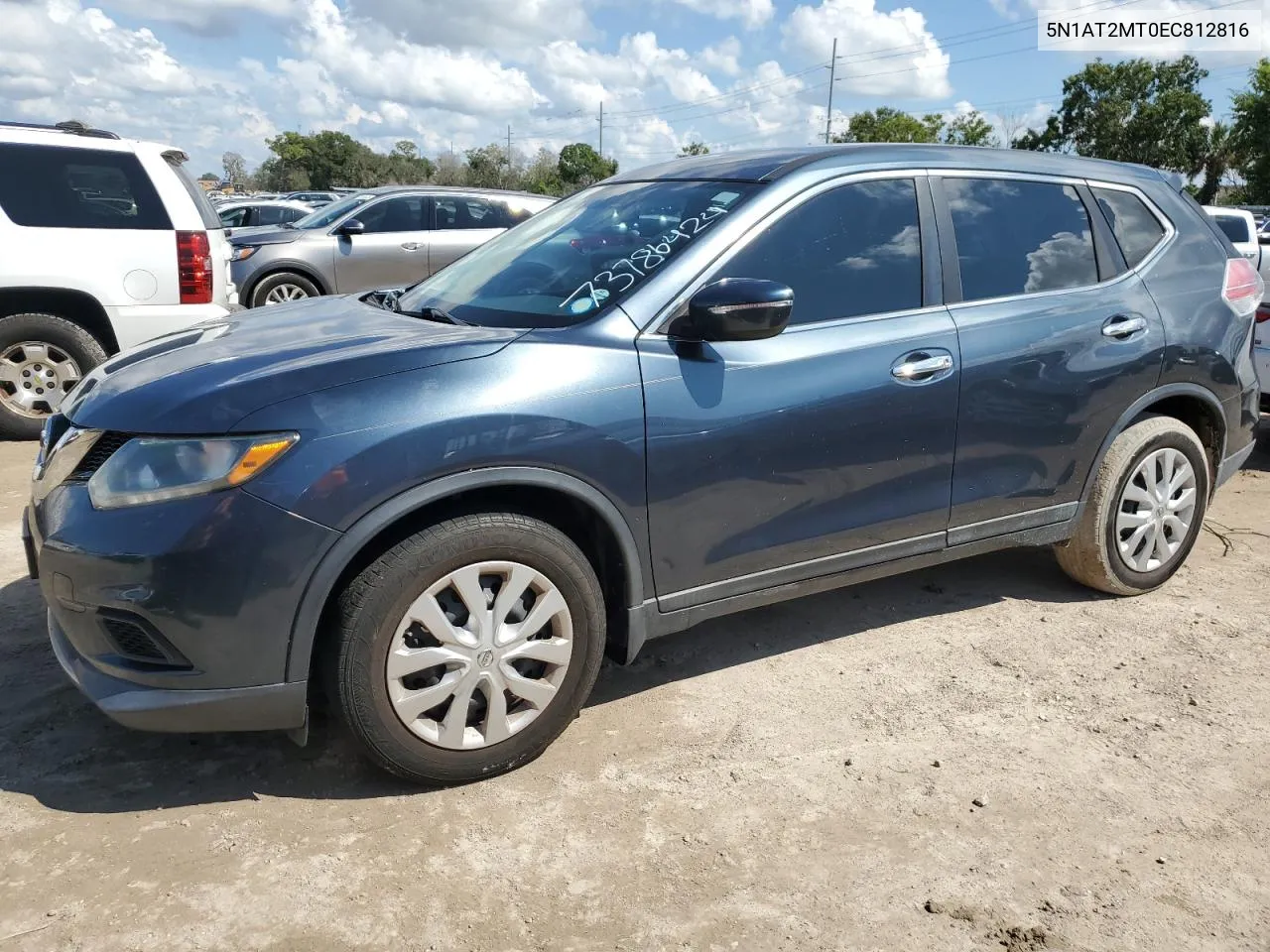 2014 Nissan Rogue S VIN: 5N1AT2MT0EC812816 Lot: 73786424