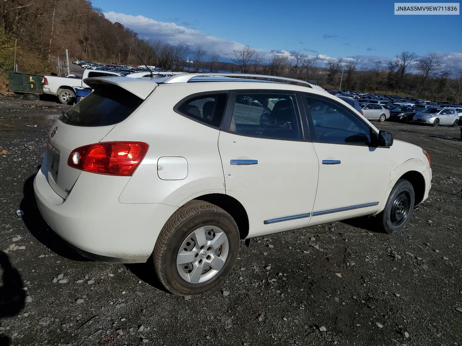 2014 Nissan Rogue Select S VIN: JN8AS5MV9EW711836 Lot: 77674303