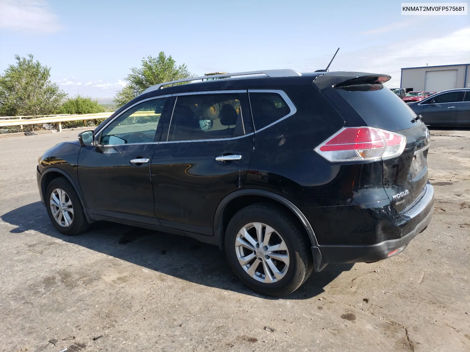 2015 Nissan Rogue S VIN: KNMAT2MV0FP575681 Lot: 63332764