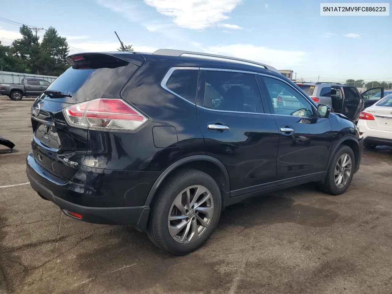 5N1AT2MV9FC886223 2015 Nissan Rogue S